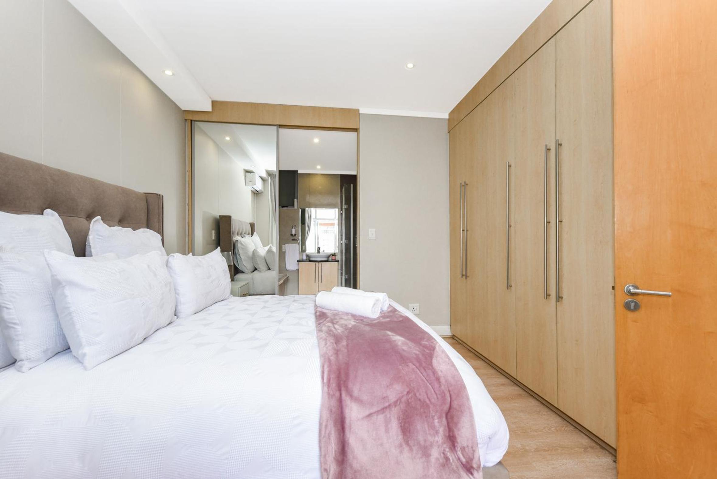 Hydro Park Residences in Sandton WITH GENERATOR