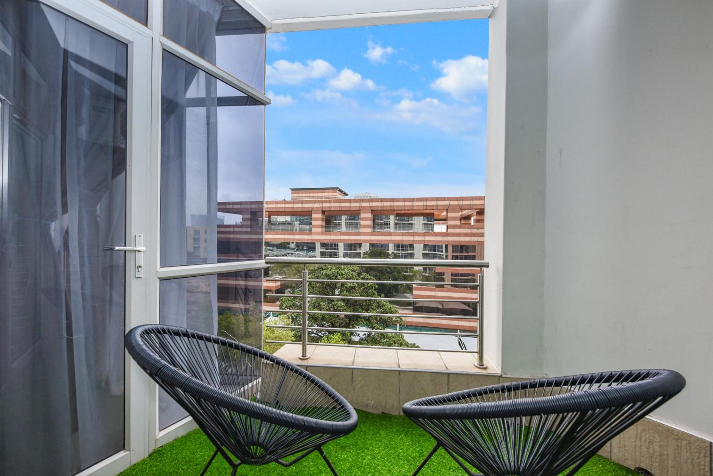 Hydro Park Residences in Sandton WITH GENERATOR