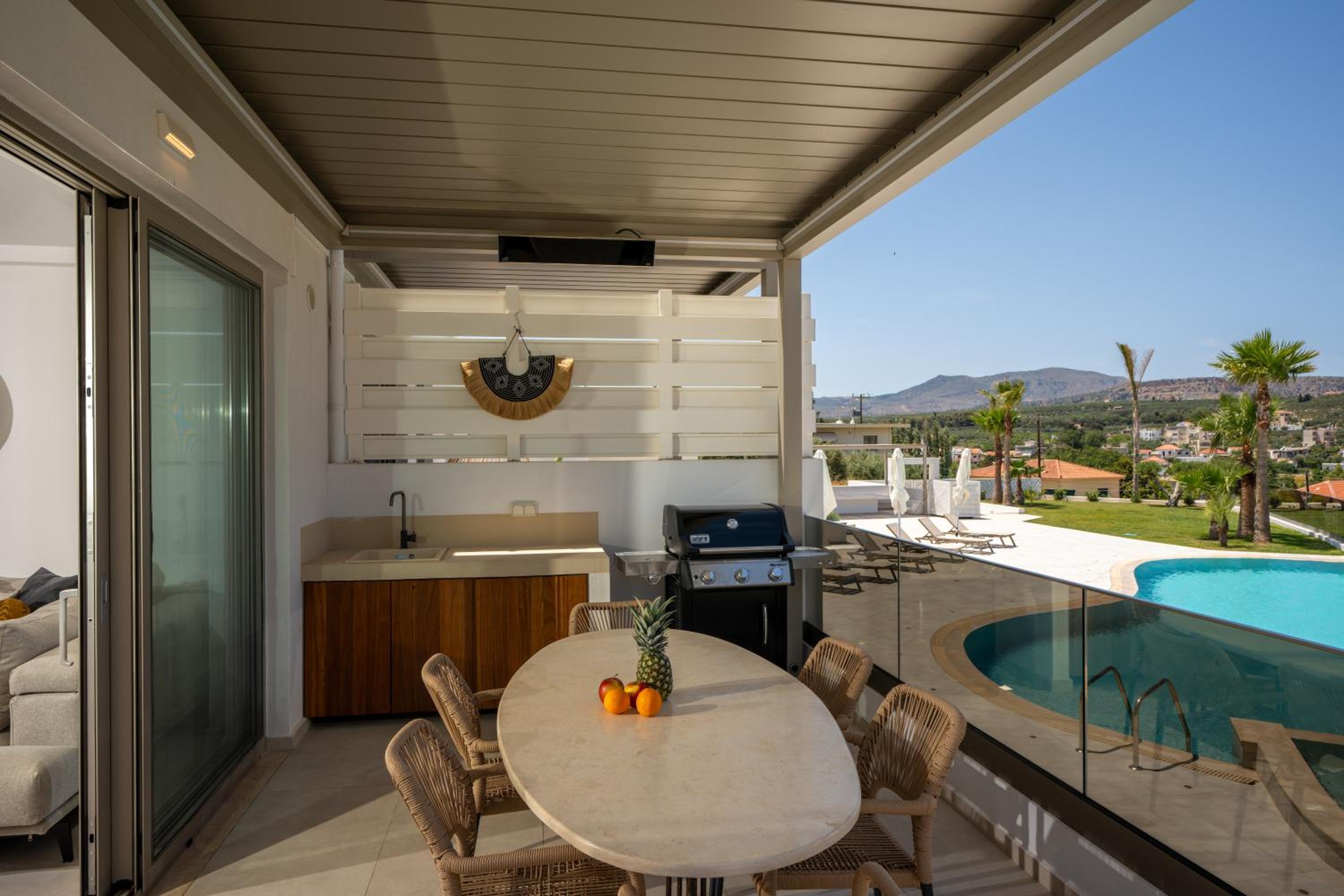AmphiMatrion Luxury Residence