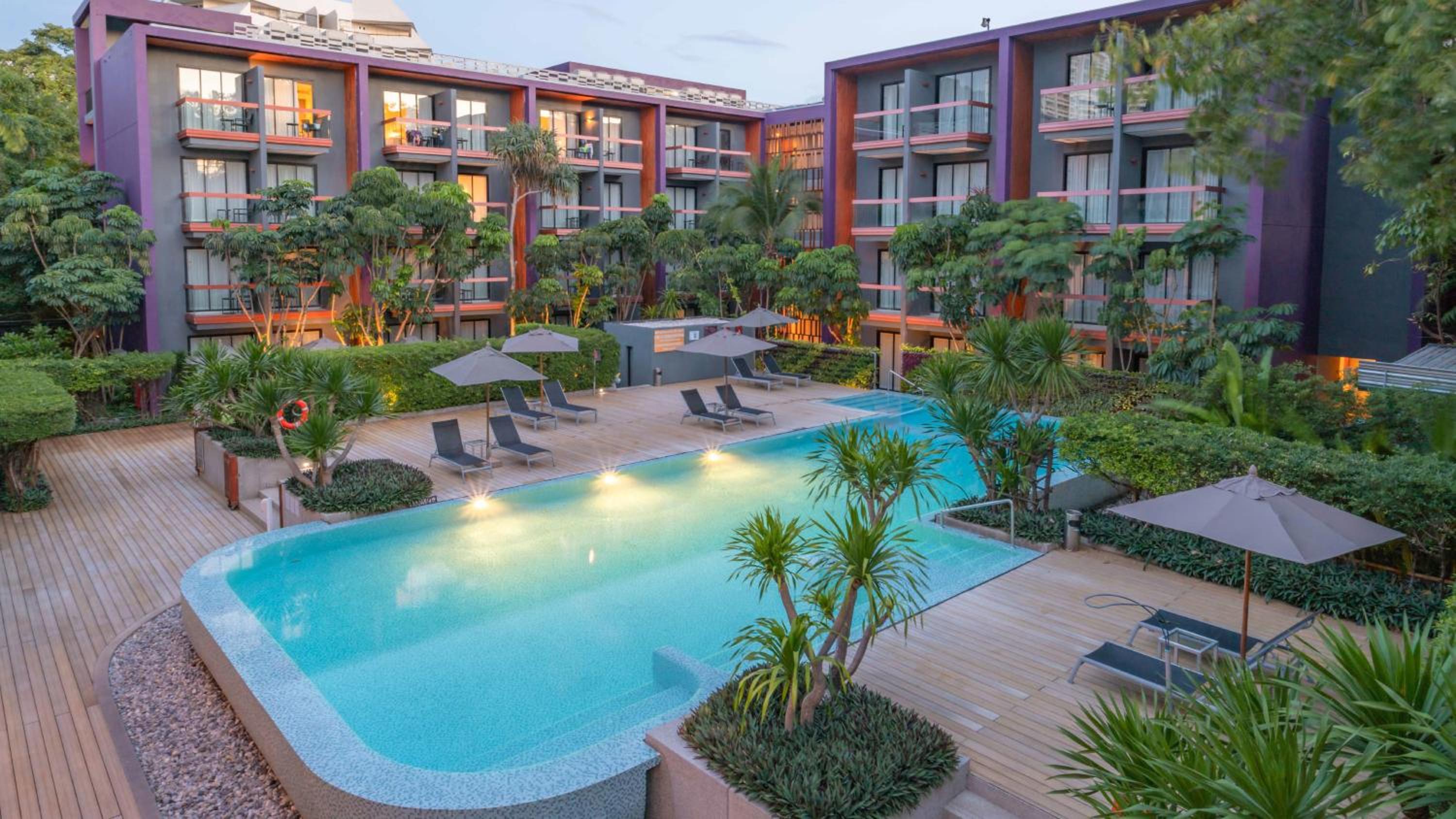 Holiday Inn Express Phuket Patong Beach Central by IHG
