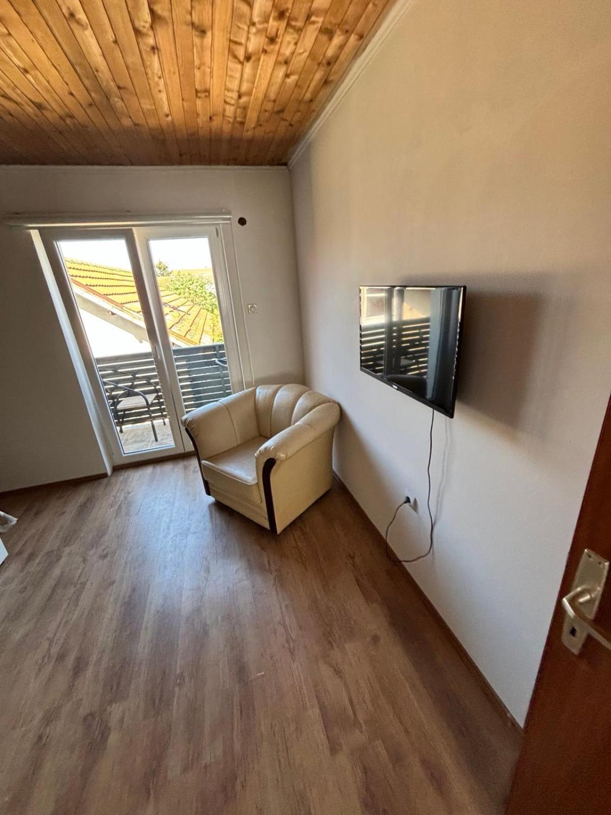 Apartmani Jelena