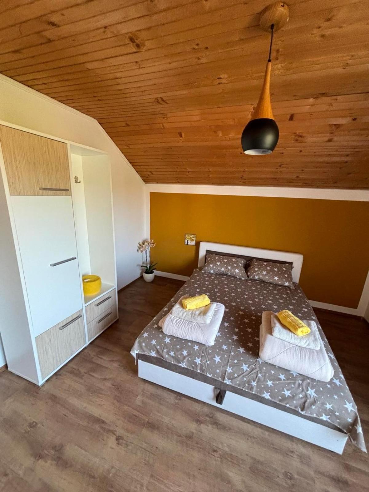 Apartmani Jelena