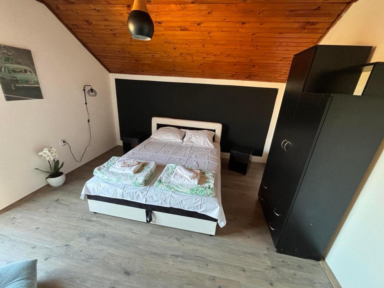 Apartmani Jelena