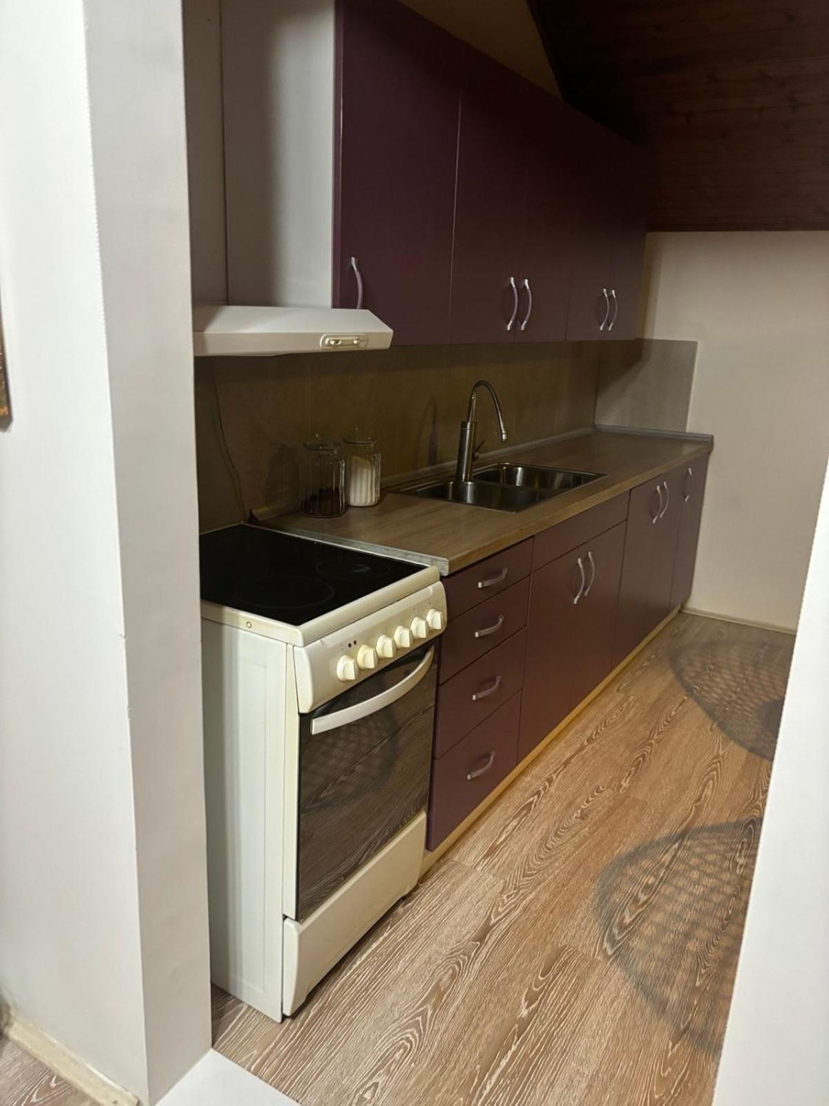 Apartmani Jelena