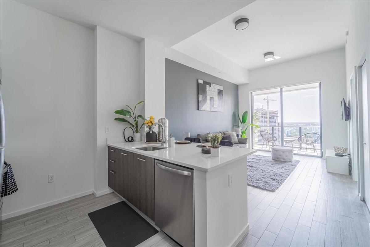 Devereaux Miami 2 Bedroom, 1 Bedroom, and Studio Condos with Balconies