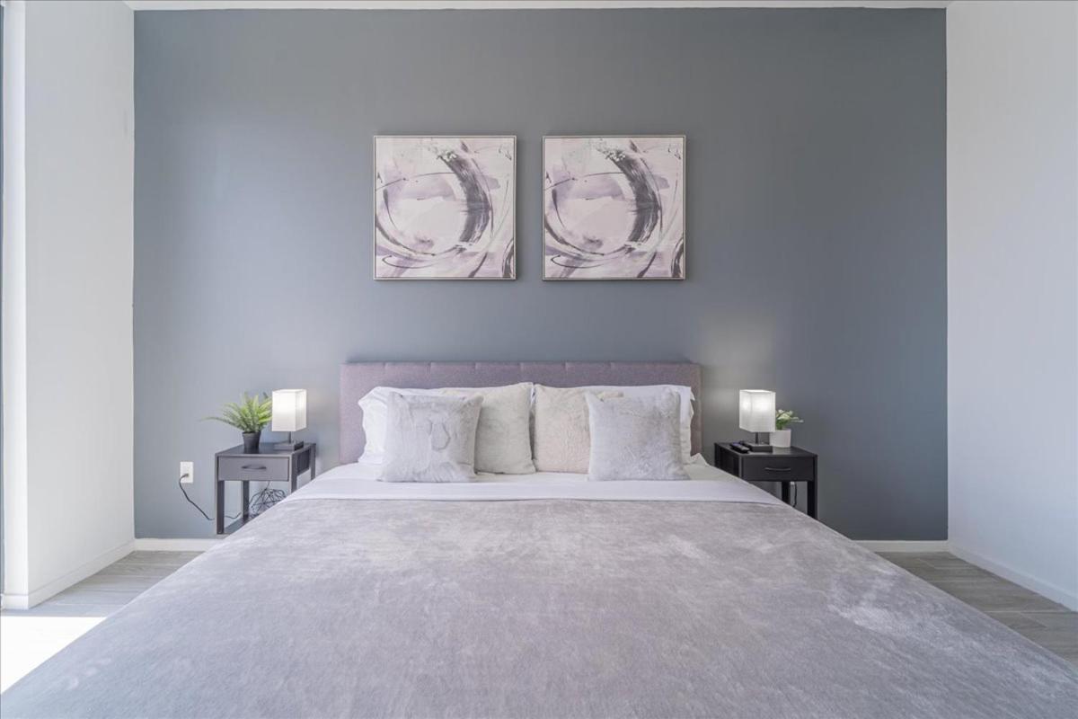 Devereaux Miami 2 Bedroom, 1 Bedroom, and Studio Condos with Balconies