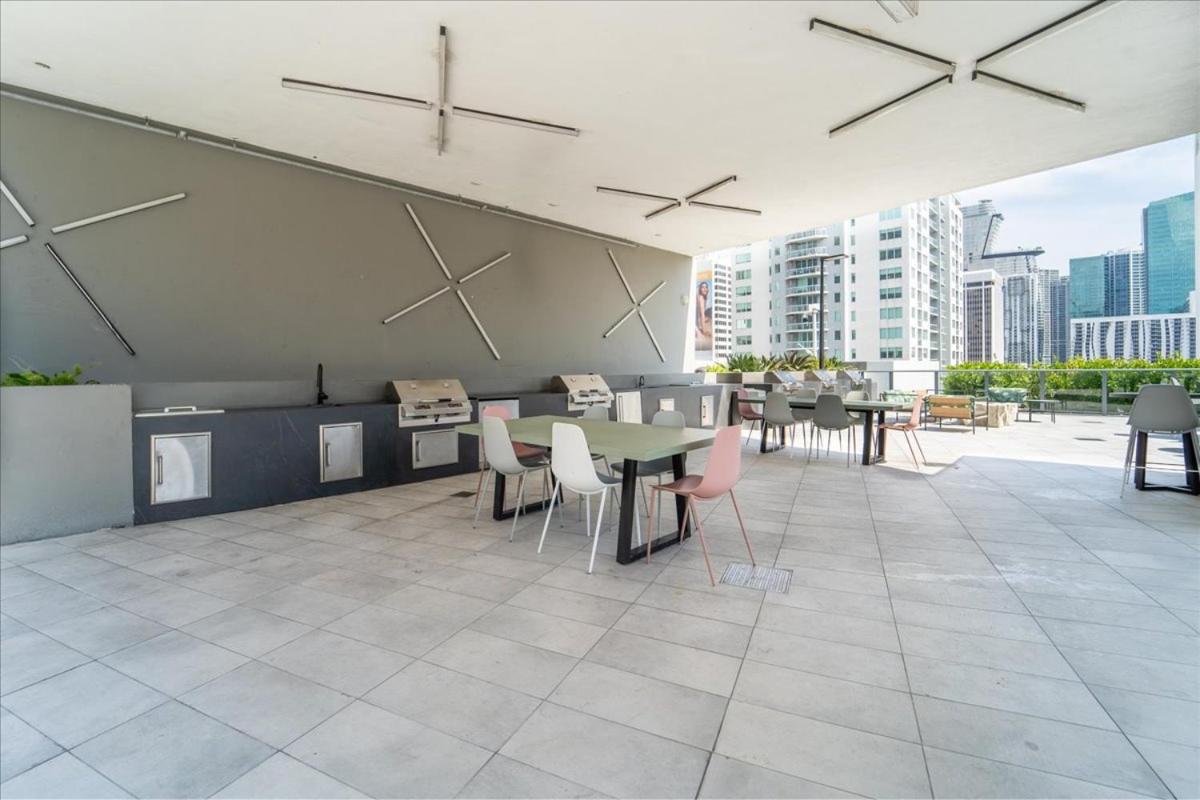 Devereaux Miami 2 Bedroom, 1 Bedroom, and Studio Condos with Balconies