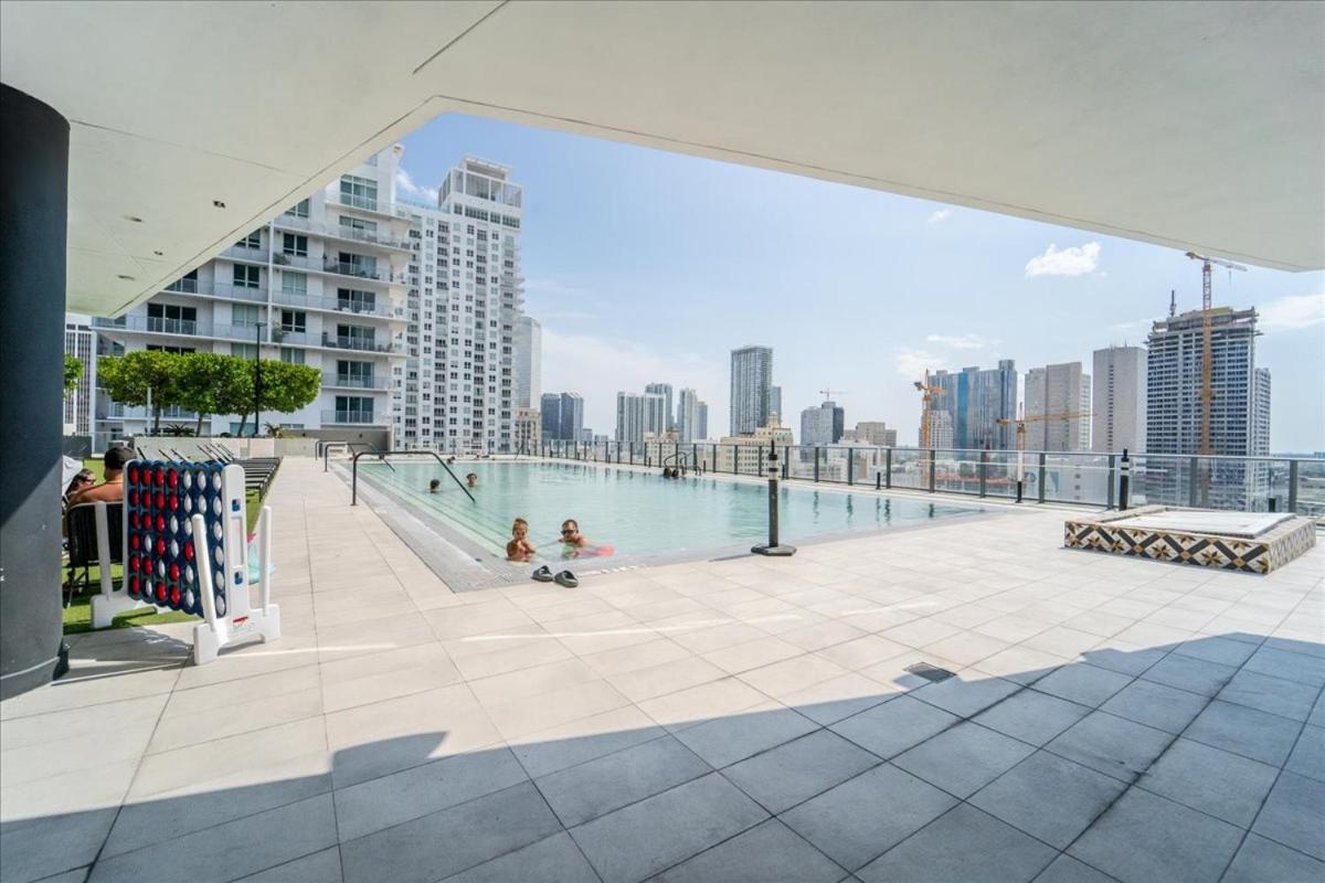Devereaux Miami 2 Bedroom, 1 Bedroom, and Studio Condos with Balconies