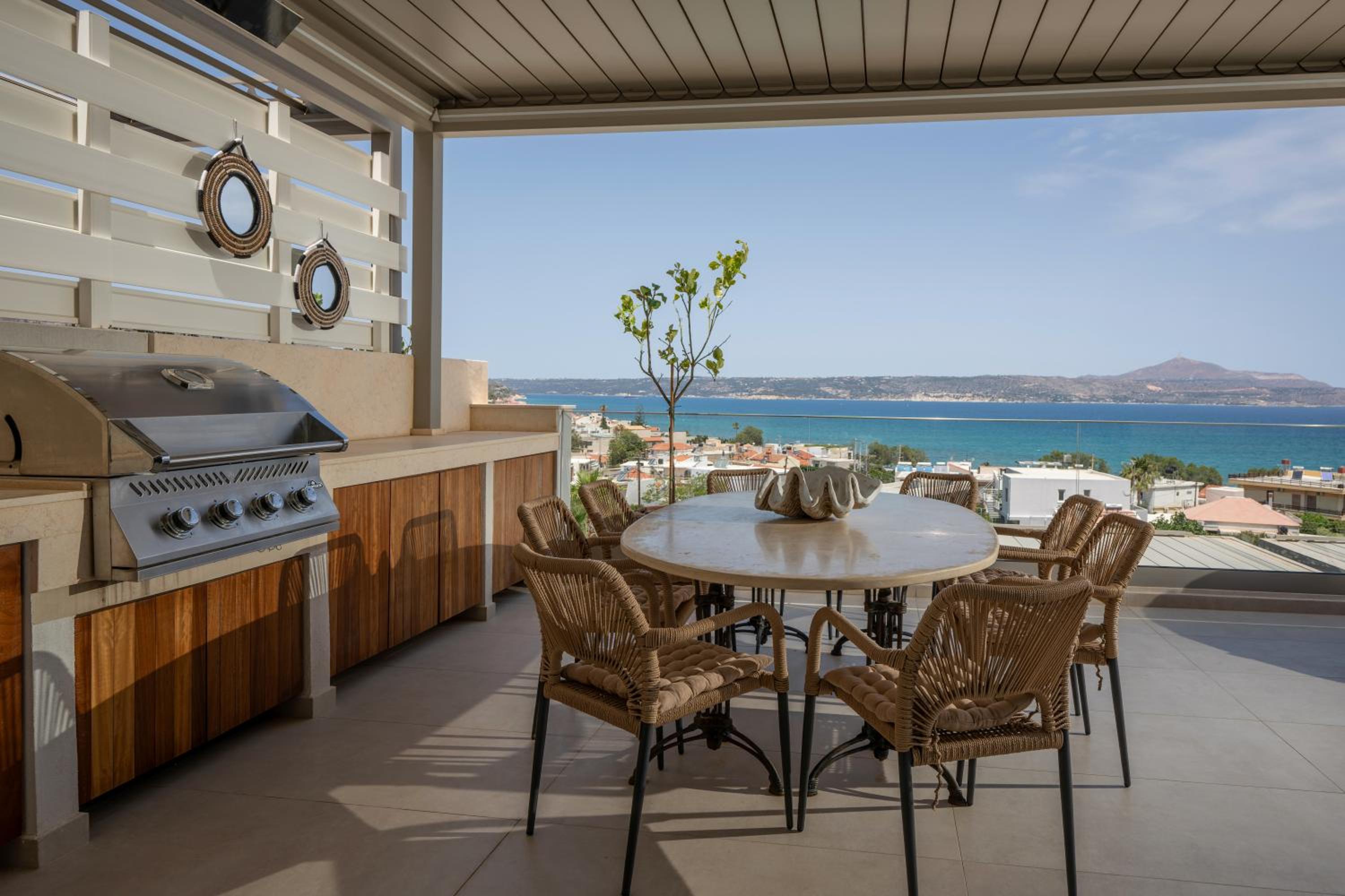 AmphiMatrion Luxury Residence