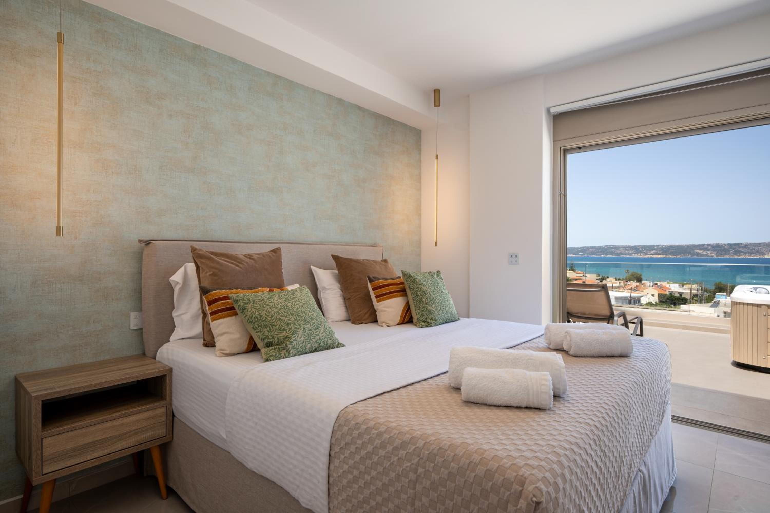 AmphiMatrion Luxury Residence