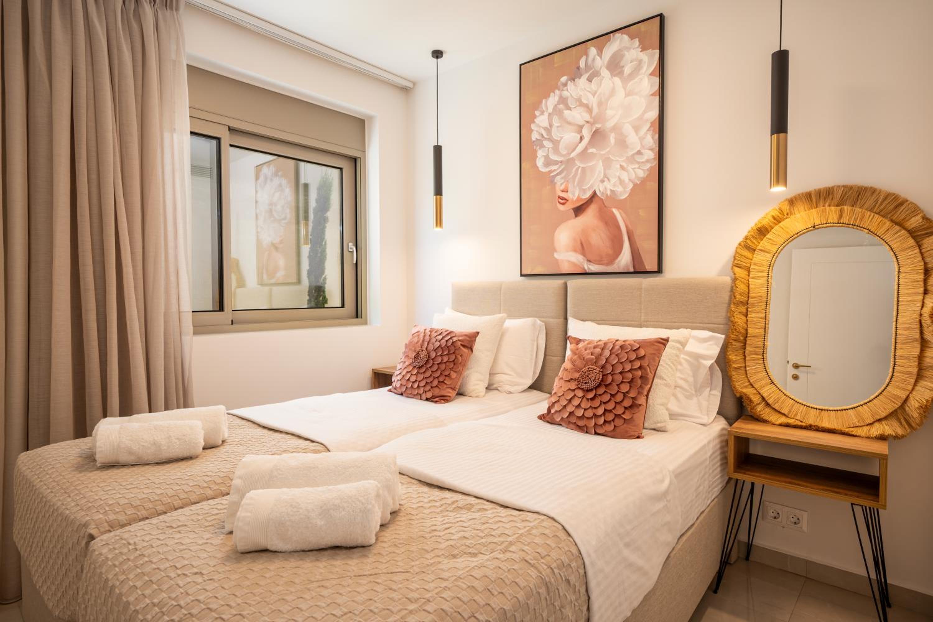AmphiMatrion Luxury Residence
