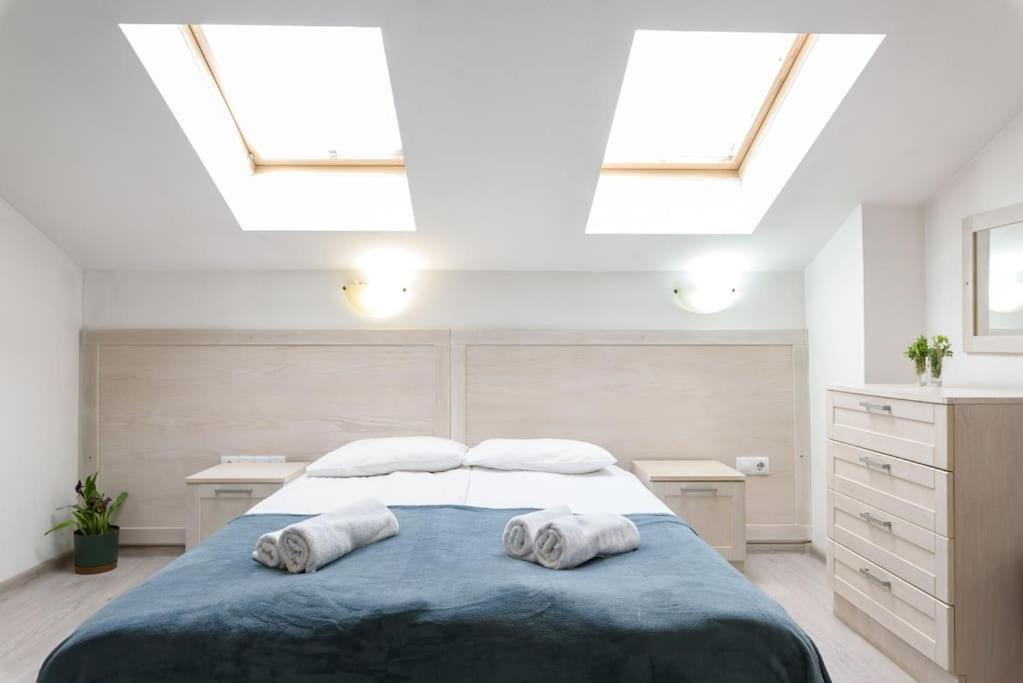 EleganceView Apartment- 3 Bedrooms