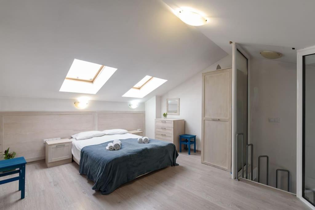 EleganceView Apartment- 3 Bedrooms