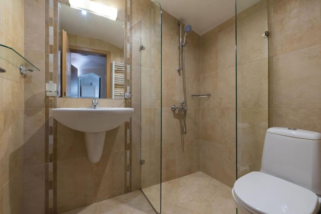 EleganceView Apartment- 3 Bedrooms