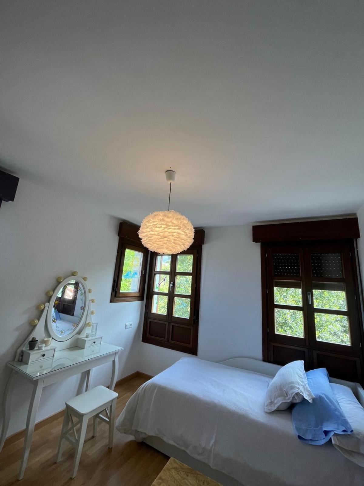 Casa con jardín cerca de las playas de llanes