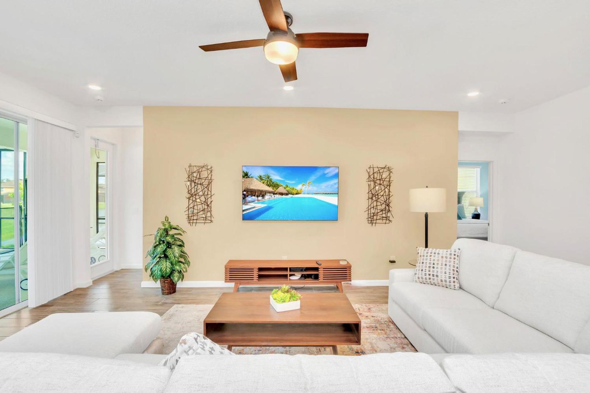 Upstay 9BR Disney Retreat w Pool, BBQ & Hot Tub