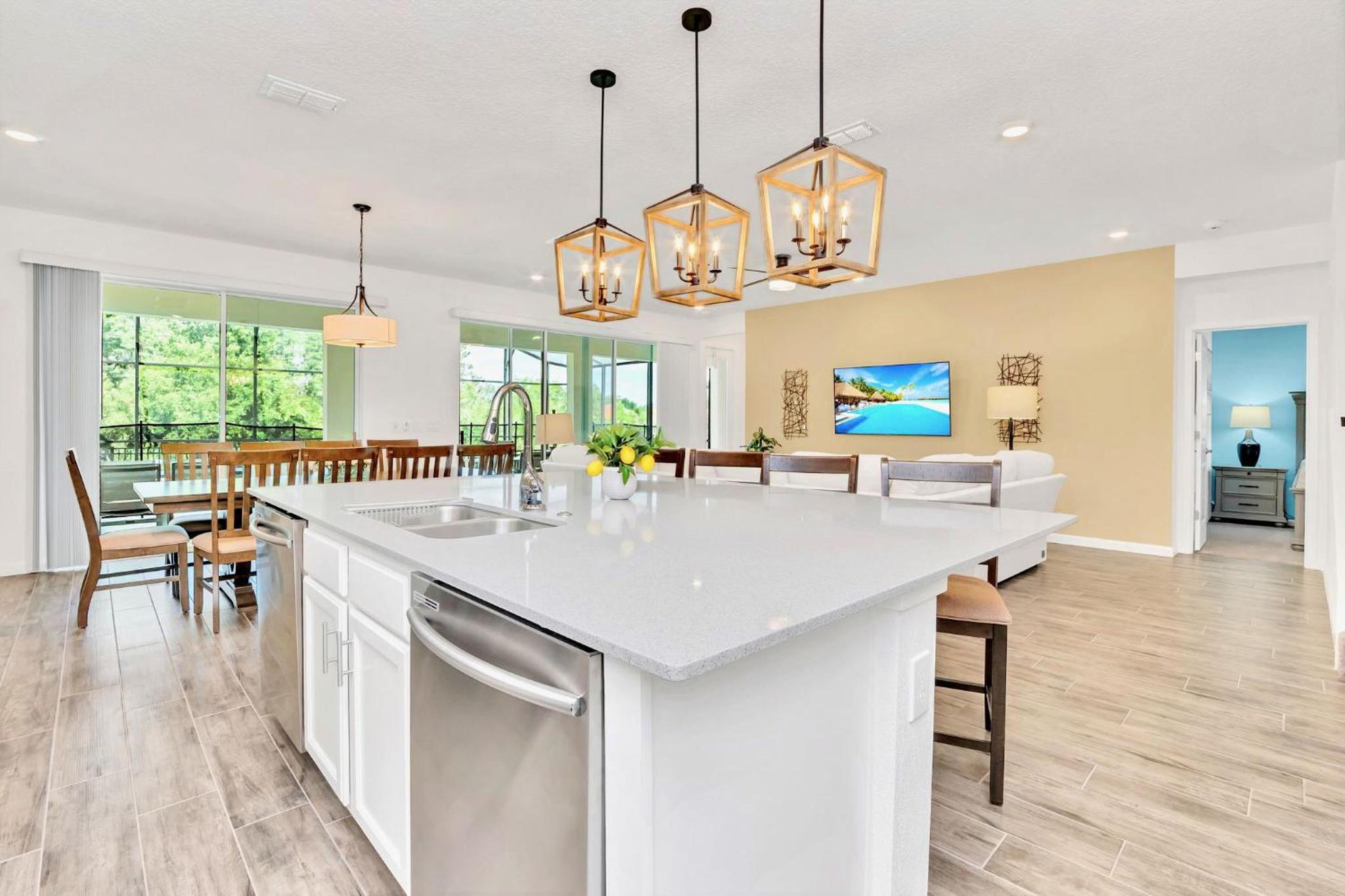 Upstay 9BR Disney Retreat w Pool, BBQ & Hot Tub