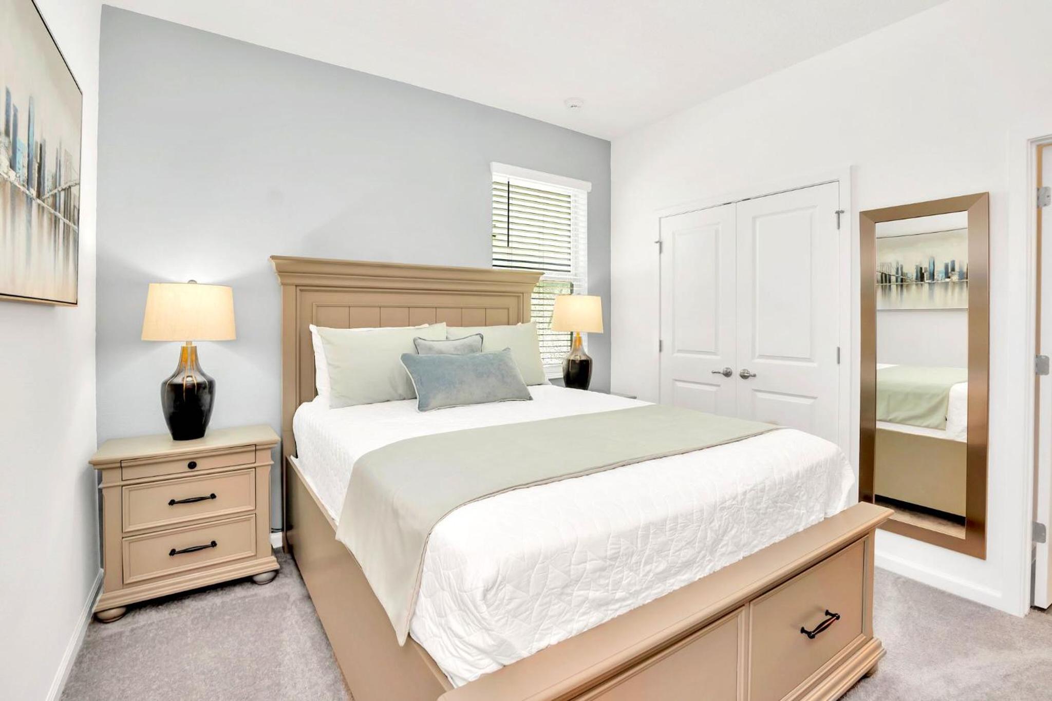Upstay 9BR Disney Retreat w Pool, BBQ & Hot Tub
