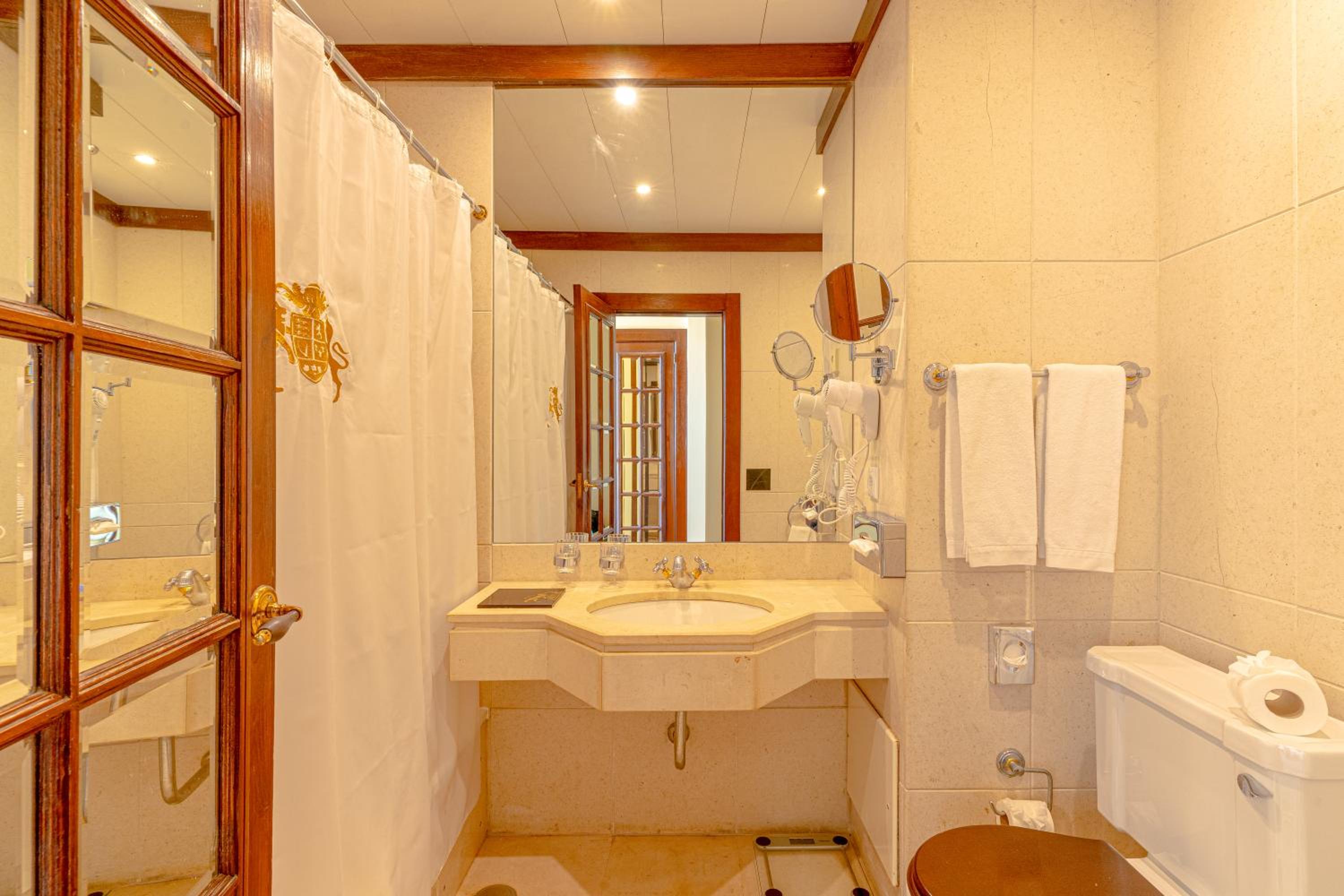 Hotel Inglaterra - Charme & Boutique