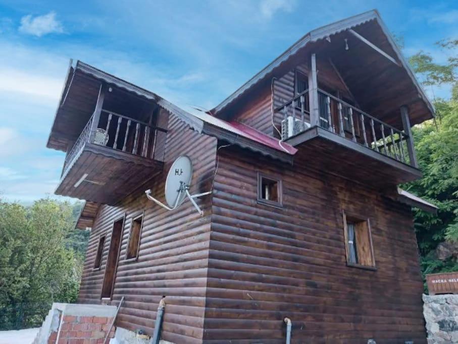 Trabzon'da Lüx Ağaç Ev view 5