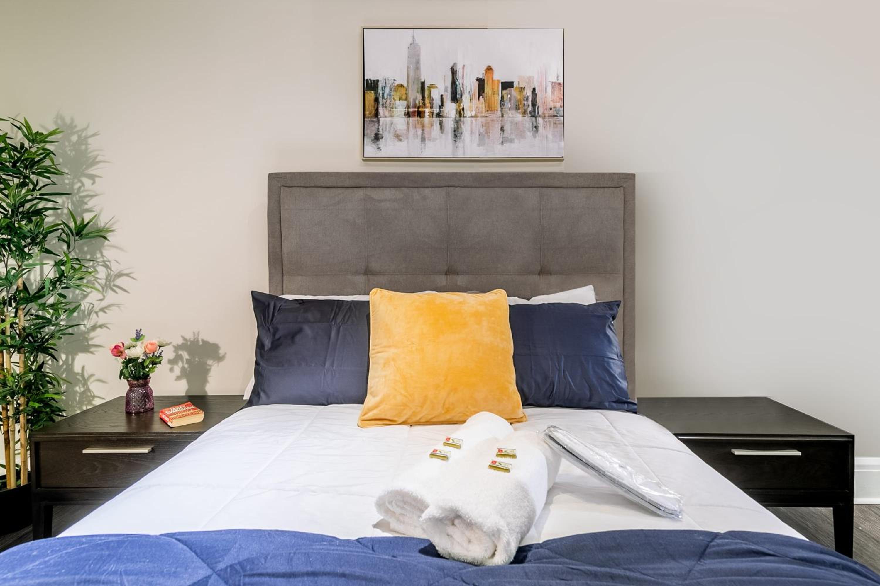 Modern Apartment in a Trendy Neighbourhood