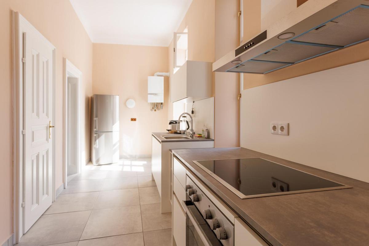 Stadtpark City Apartment is Calling - by 4ty3 Apartments