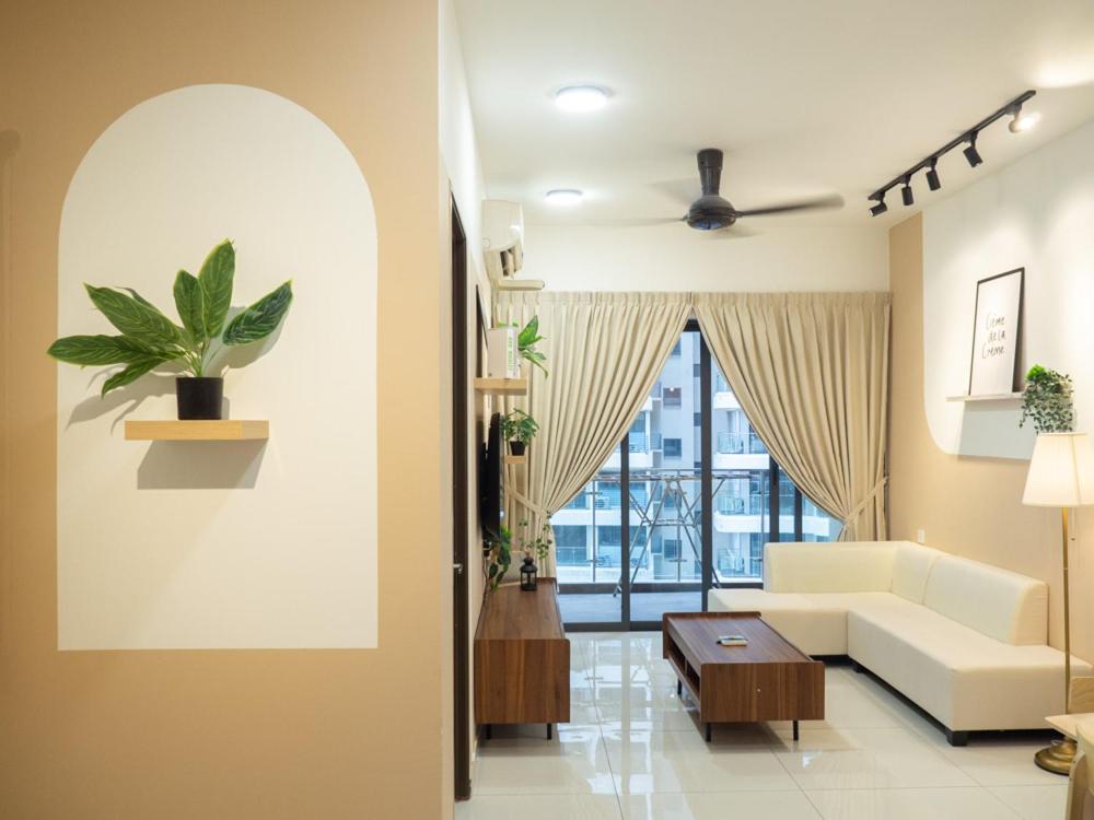 Kings Bay Country Garden Danga Bay by Cactus Homestay