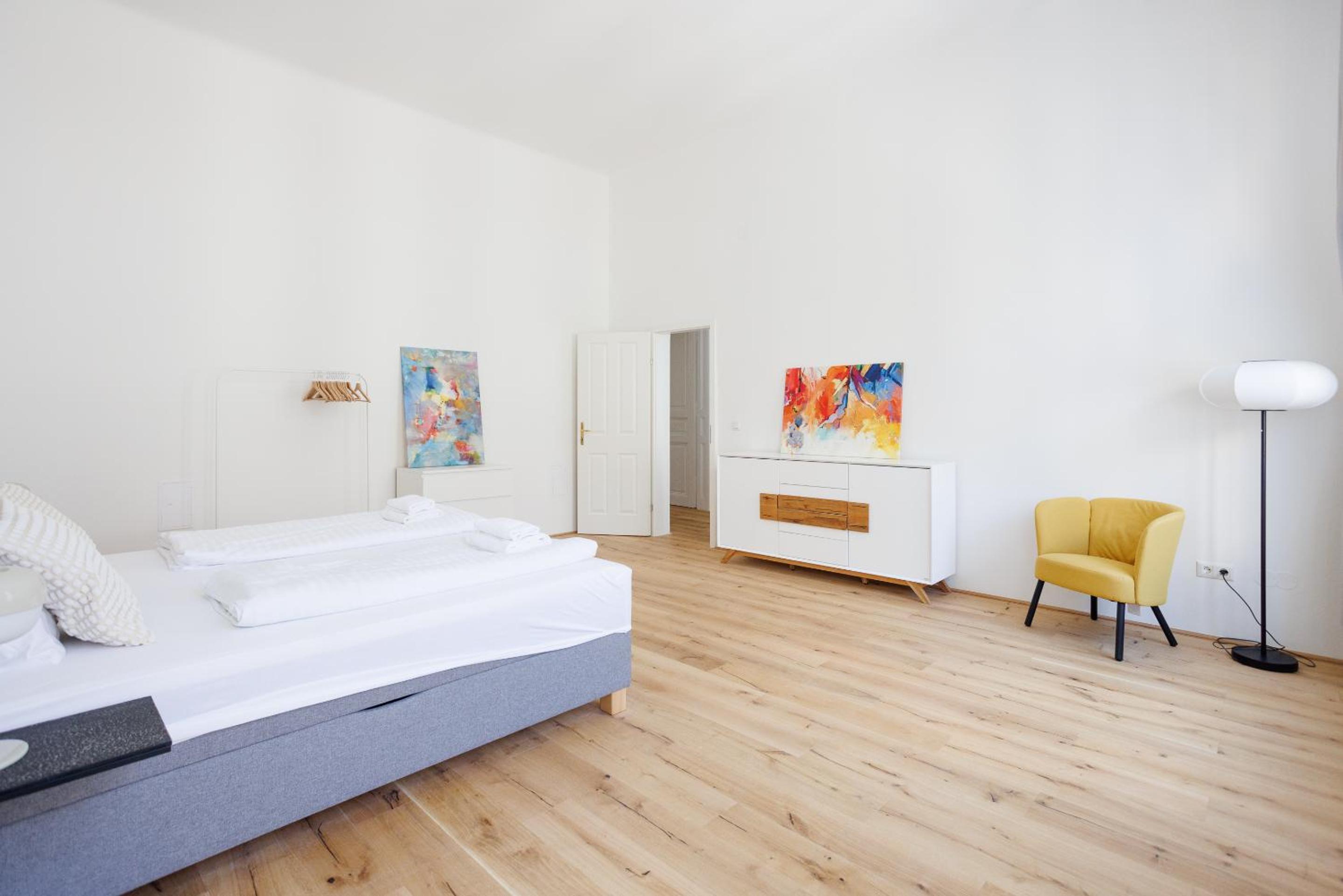 Stadtpark City Apartment is Calling - by 4ty3 Apartments