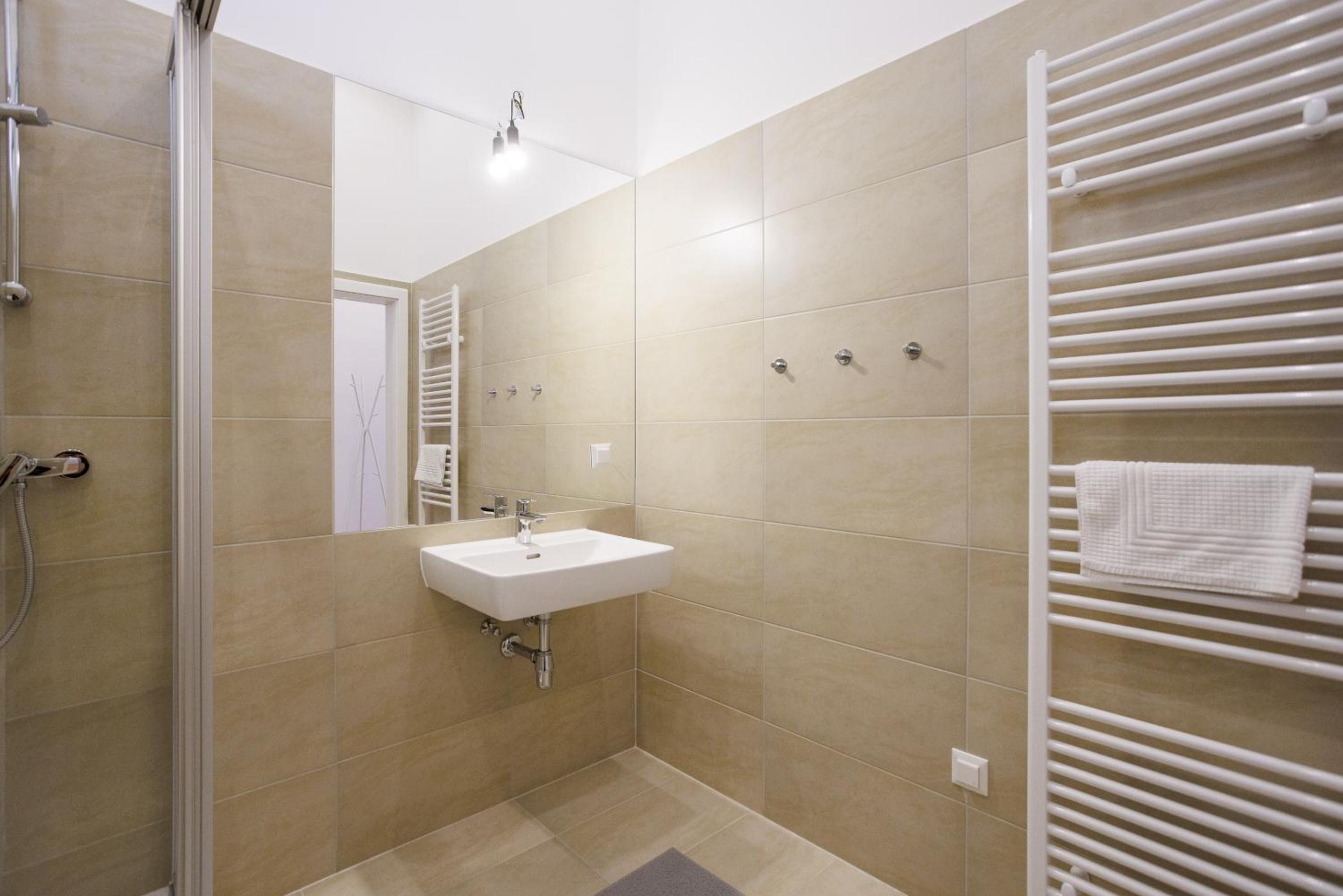 Stadtpark City Apartment is Calling - by 4ty3 Apartments