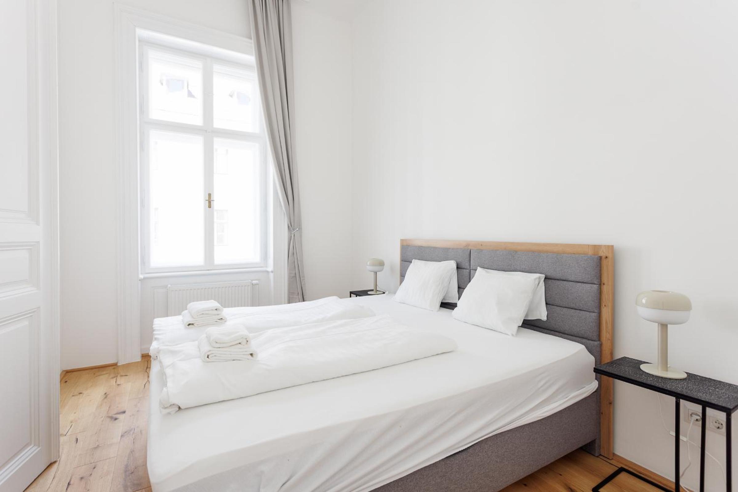 Stadtpark City Apartment is Calling - by 4ty3 Apartments
