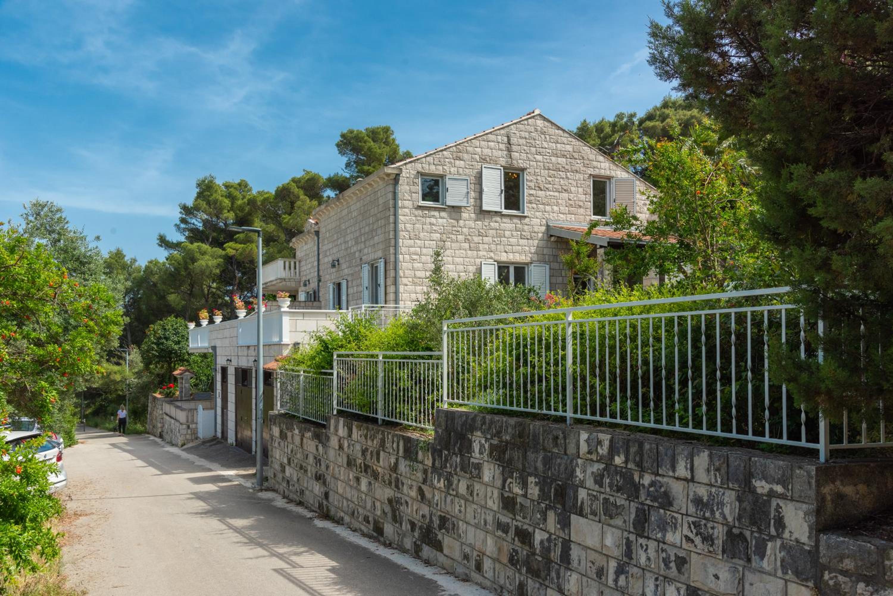 Villa Elixir