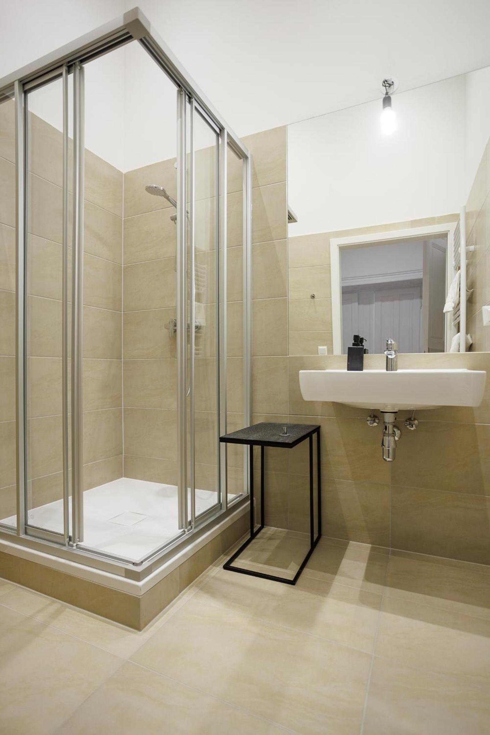 Stadtpark City Apartment is Calling - by 4ty3 Apartments