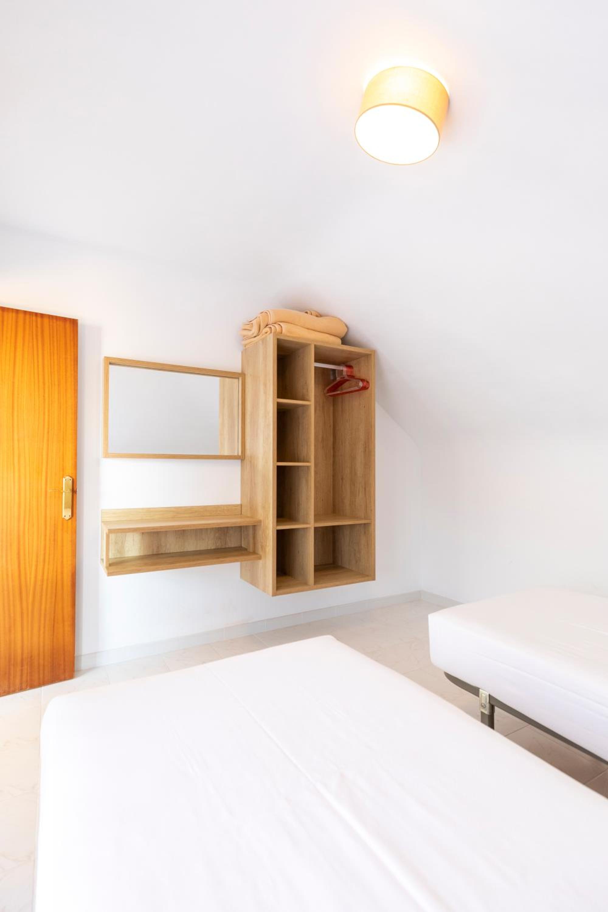 Apartamentos Regollera