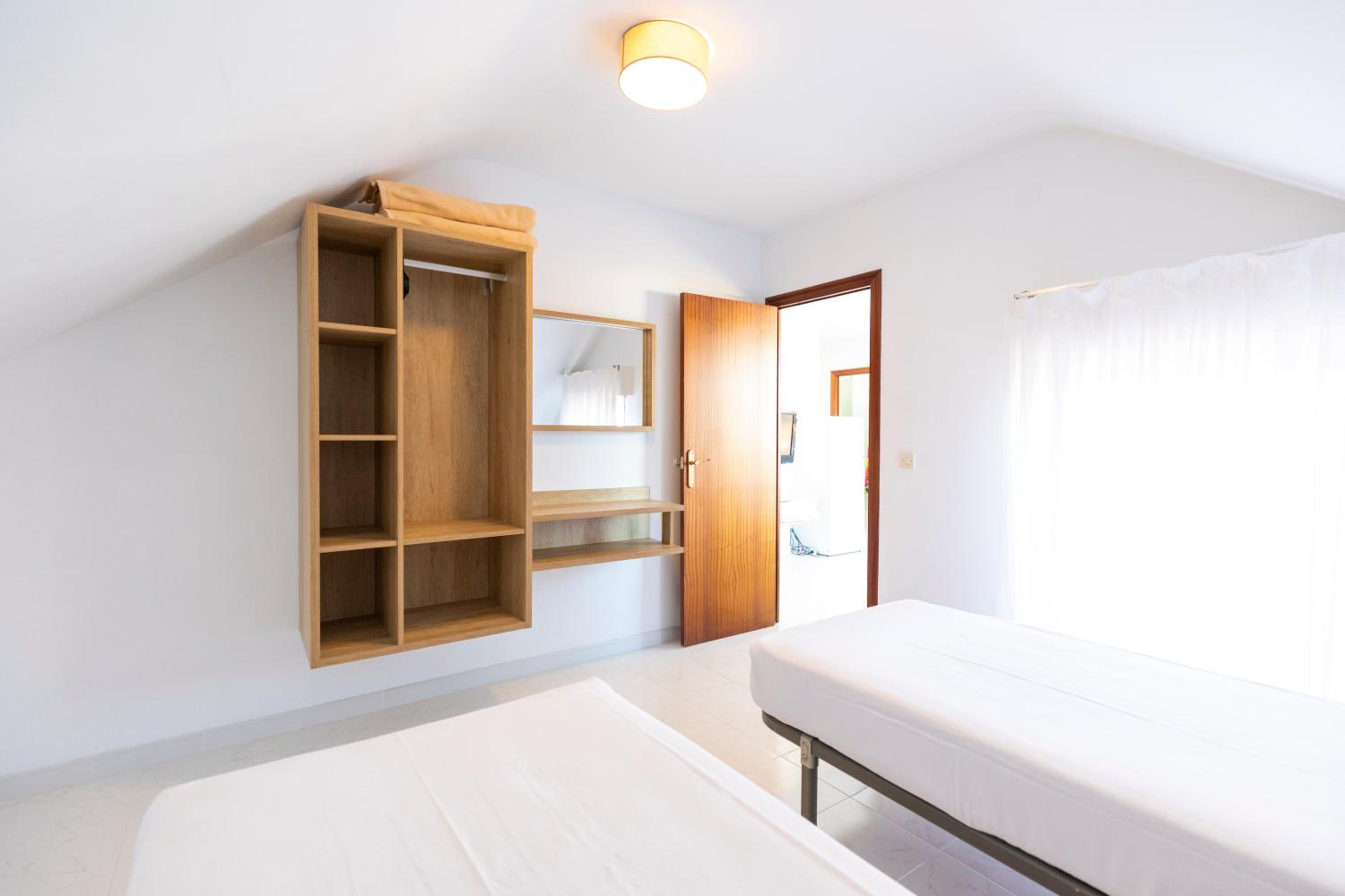 Apartamentos Regollera