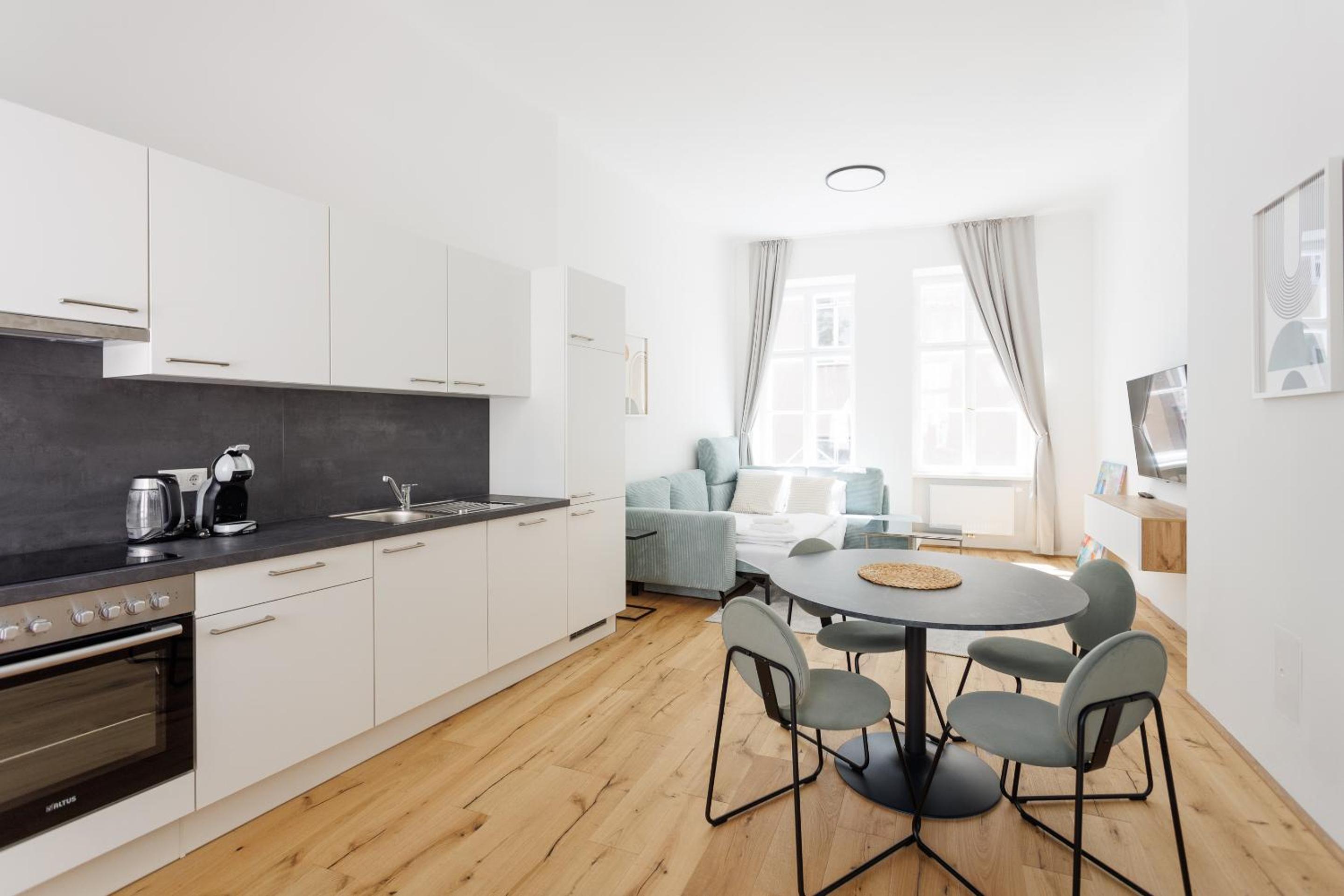 Stadtpark City Apartment is Calling - by 4ty3 Apartments