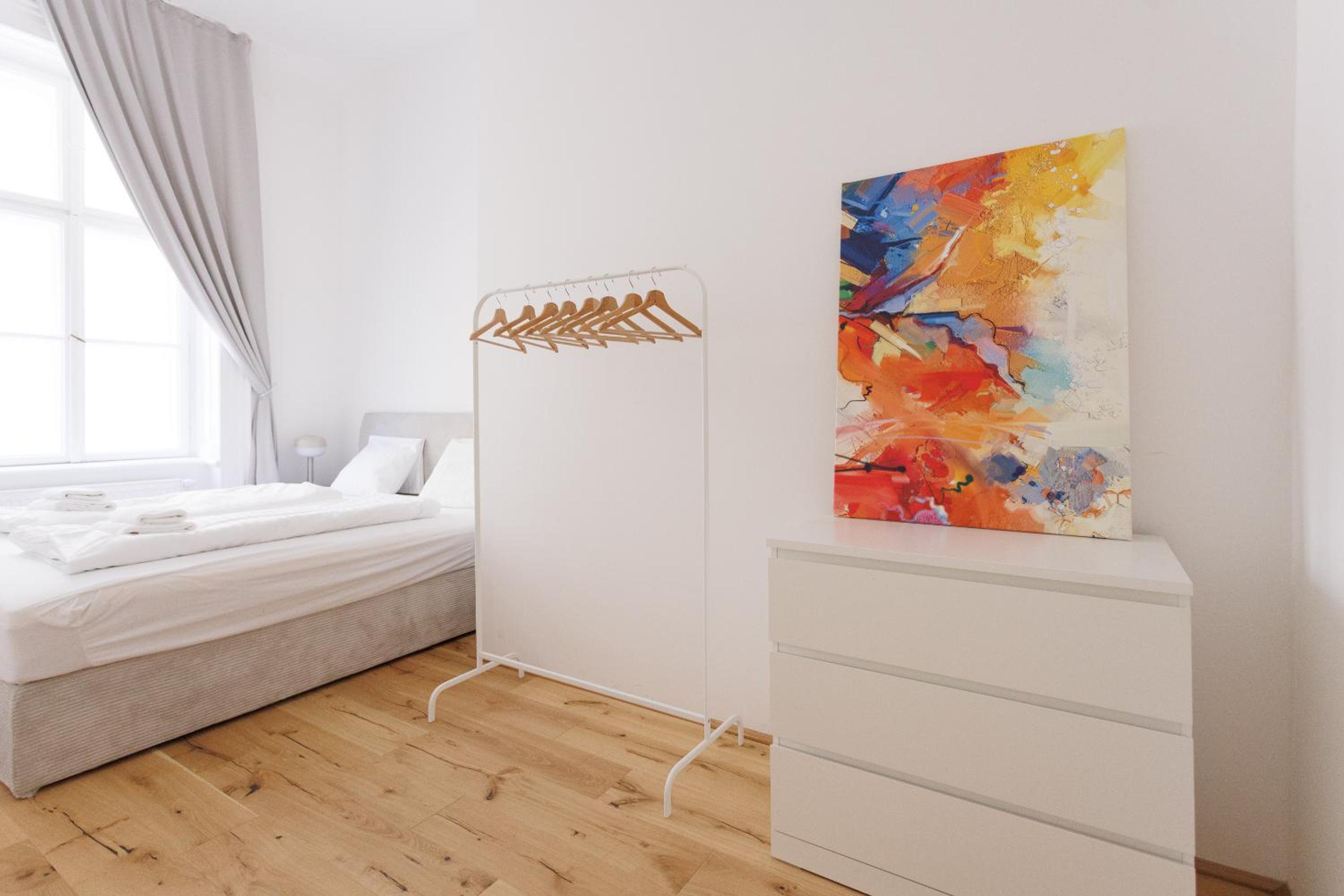 Stadtpark City Apartment is Calling - by 4ty3 Apartments