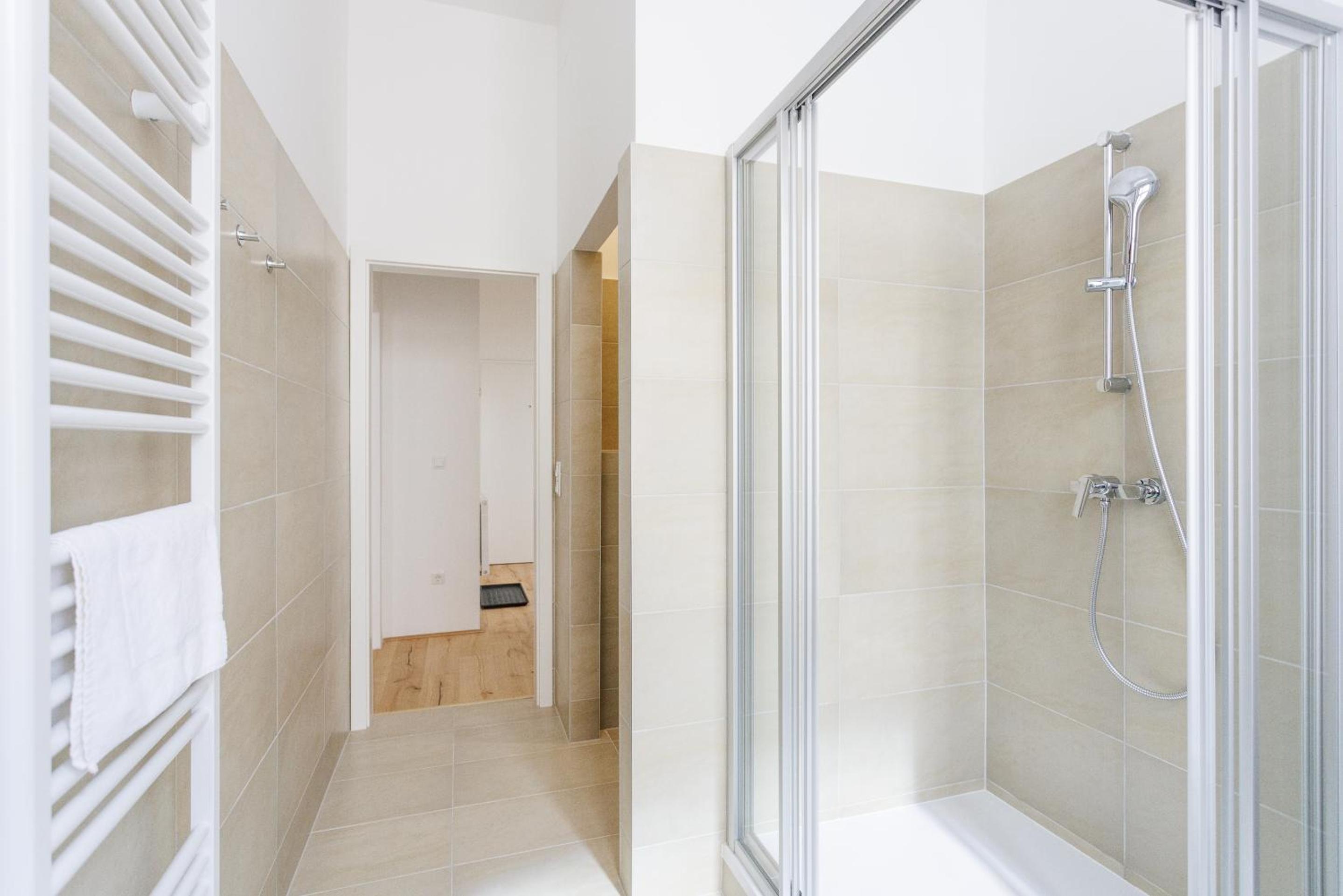 Stadtpark City Apartment is Calling - by 4ty3 Apartments