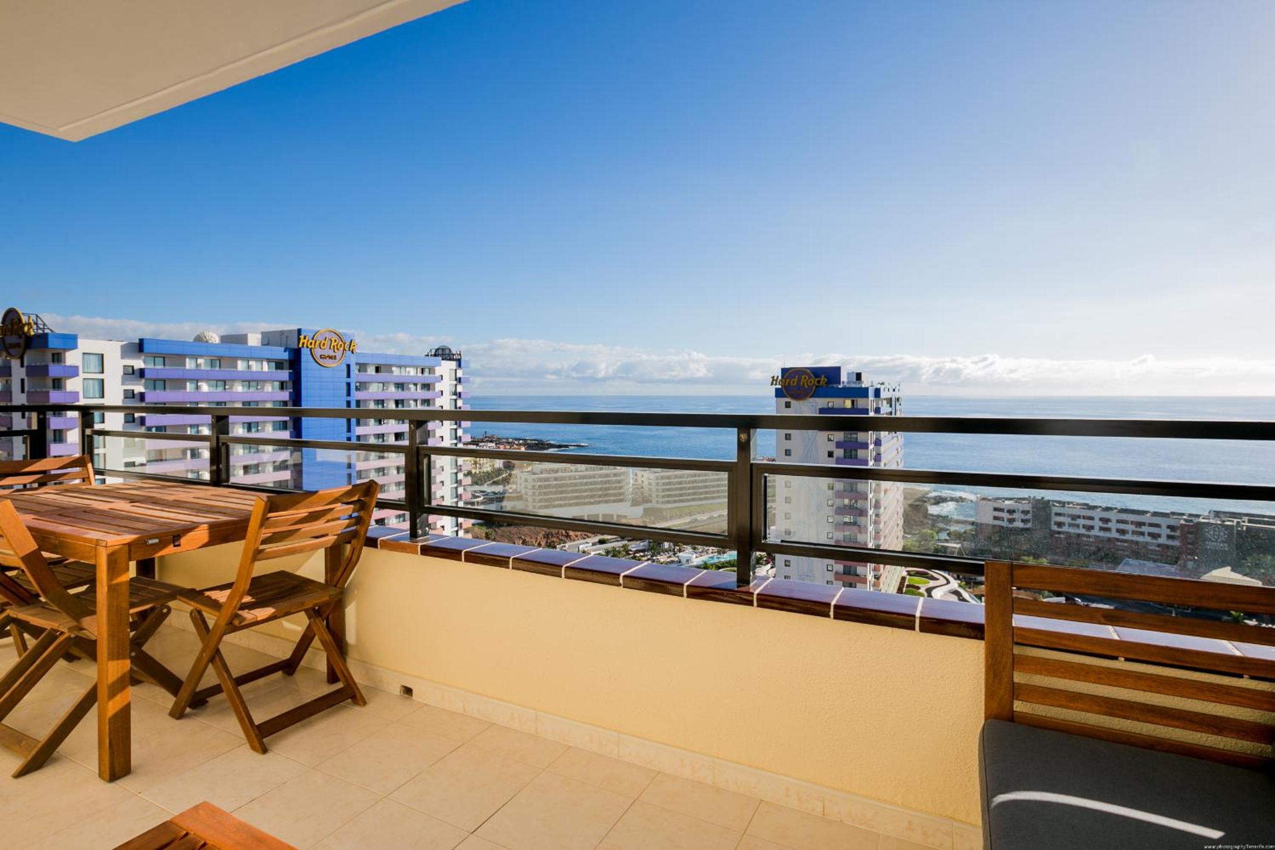 Club Paraiso Sunset