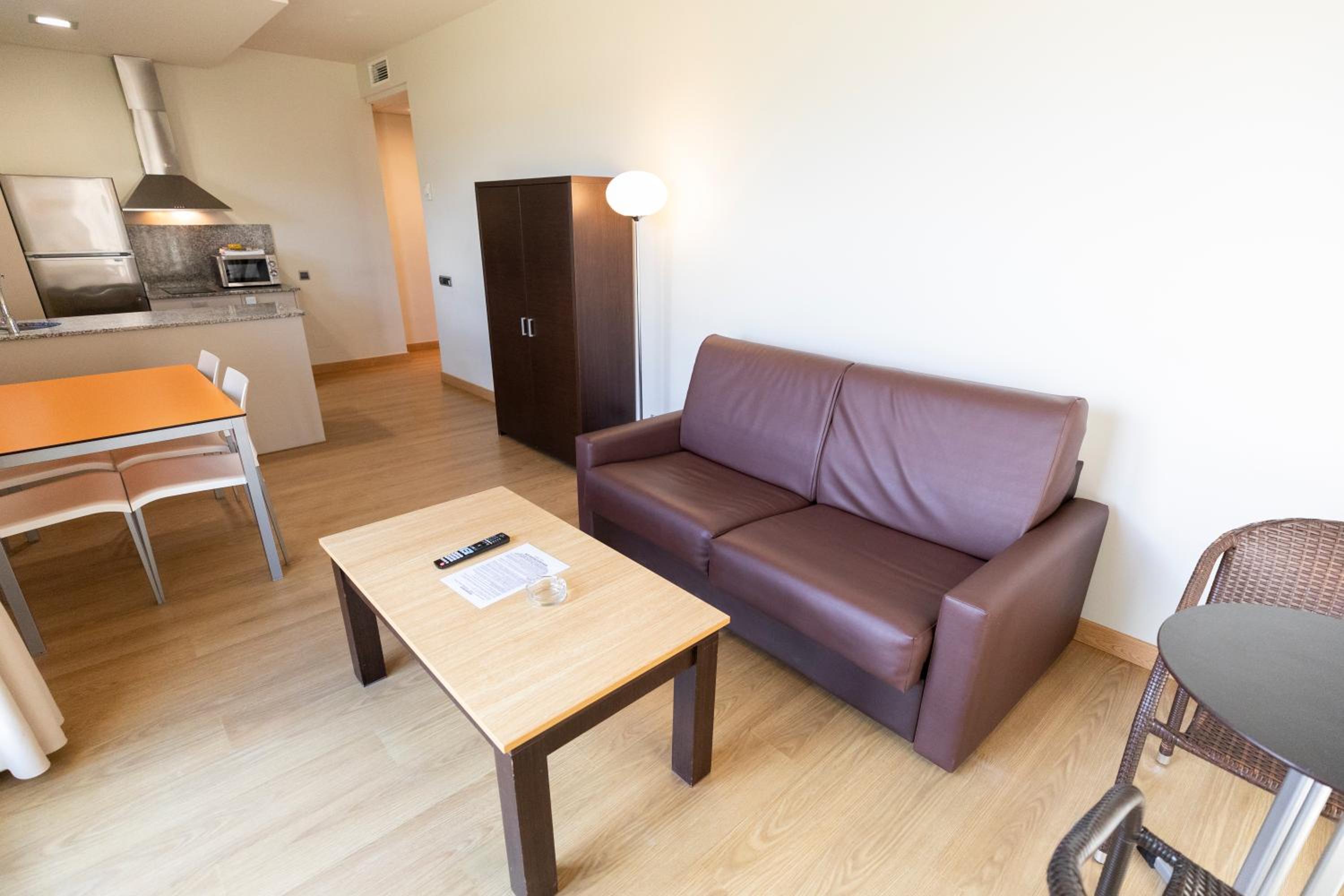 Apartamentos Maritimo Ris con garaje