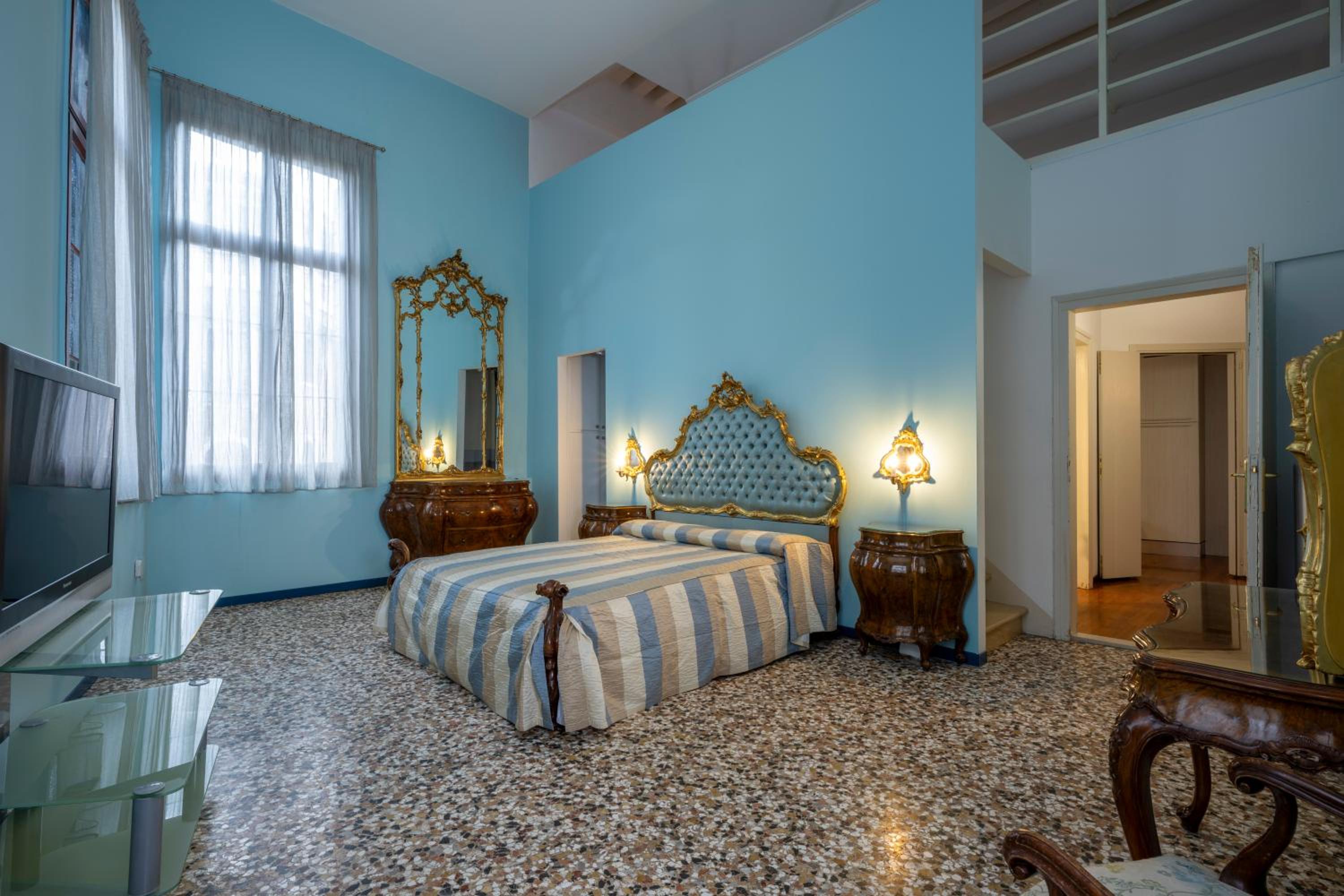 Savoia e jolanda Apartments