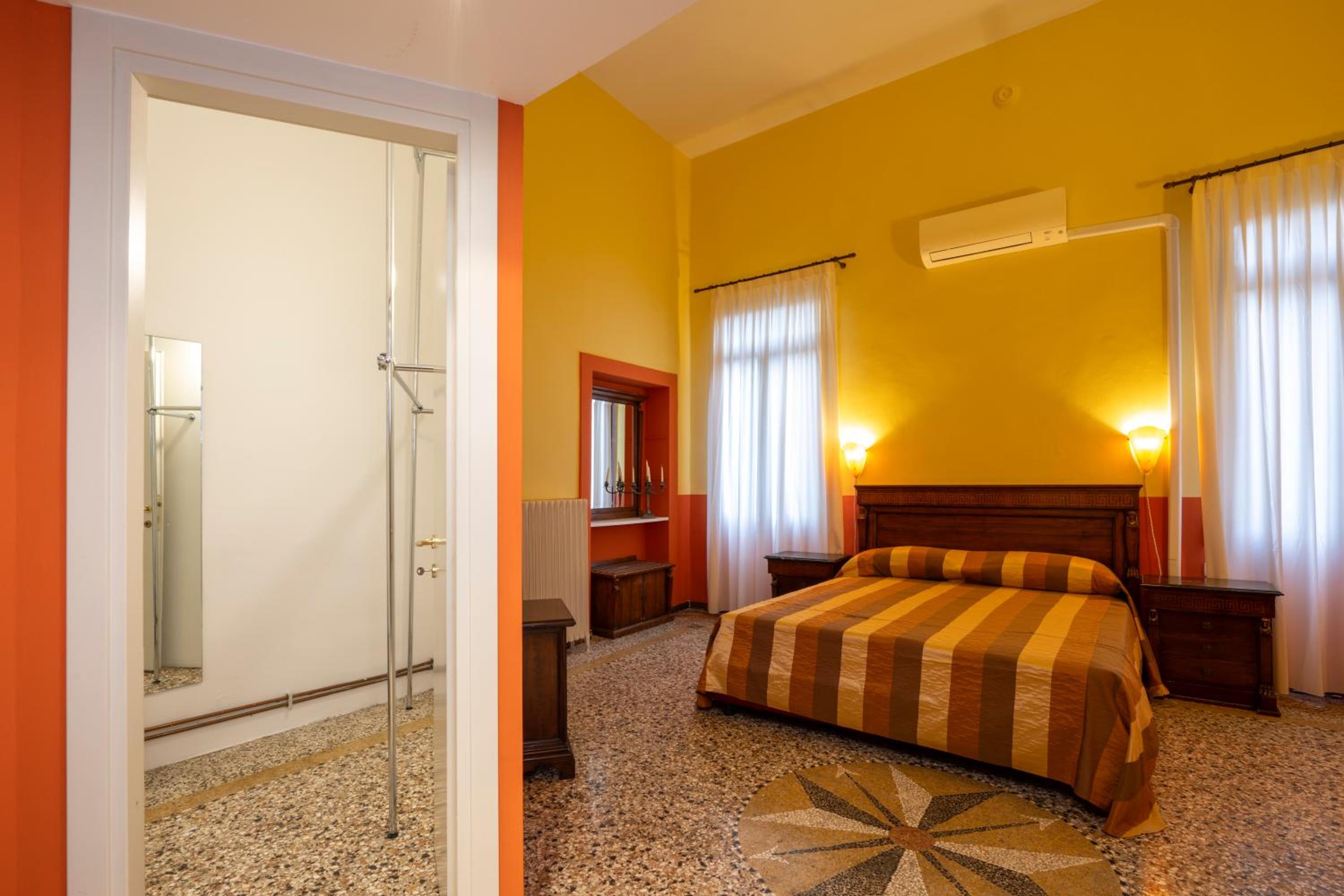 Savoia e jolanda Apartments