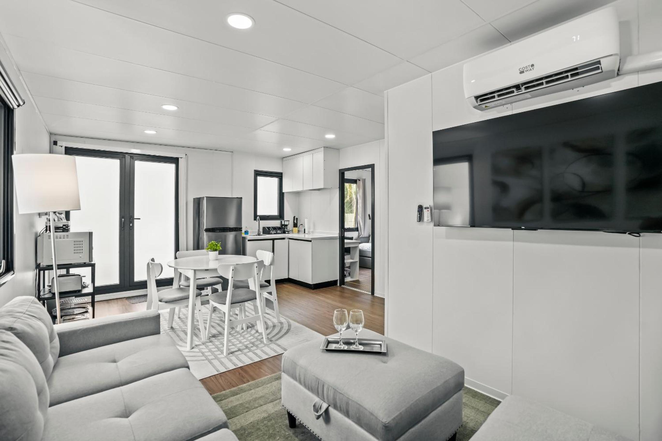Tiny Homes in the Heart of Fort Lauderdale view 4