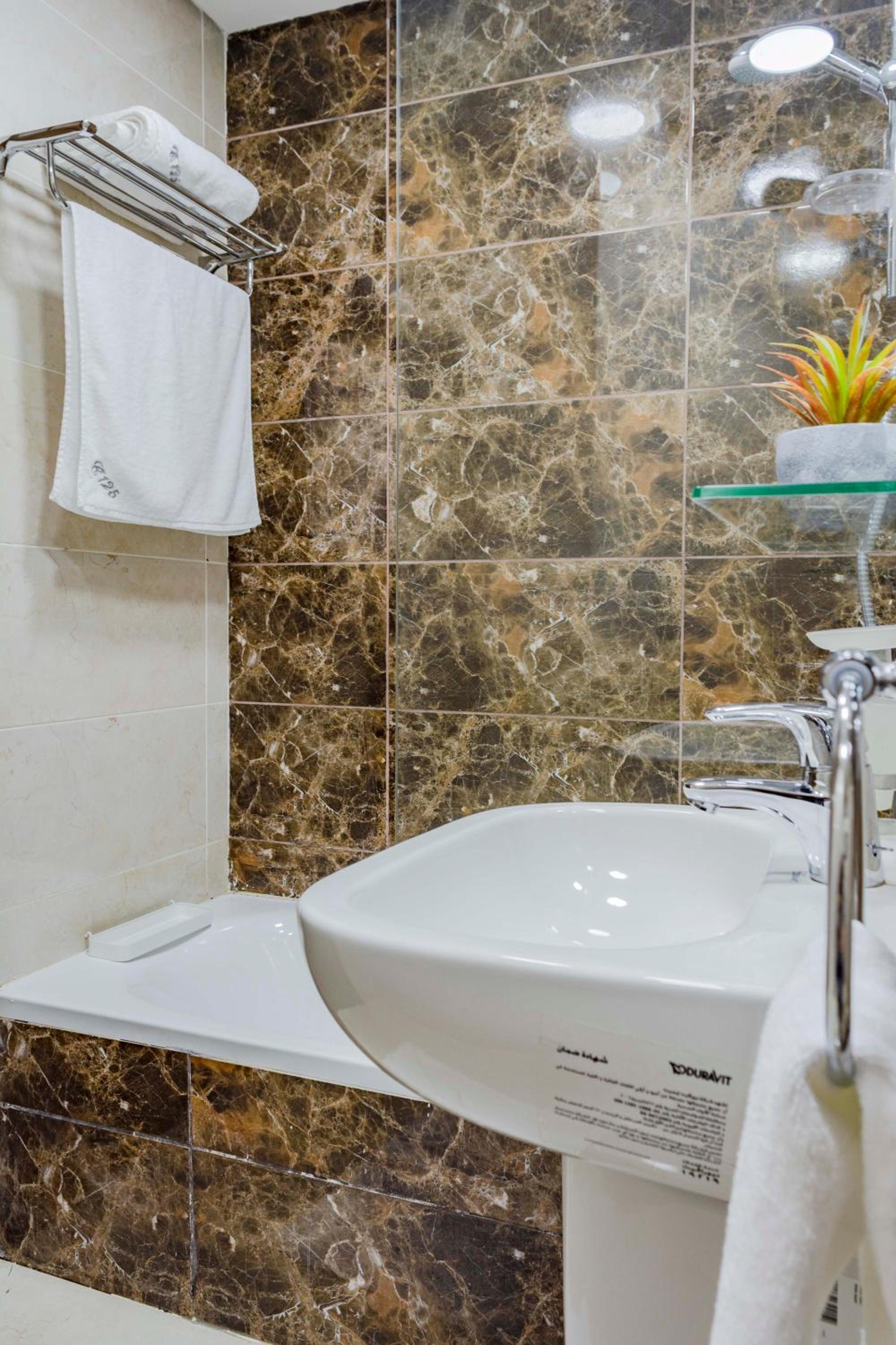 Sunny Duplex with Pool access in Porto-NewCairo Mall