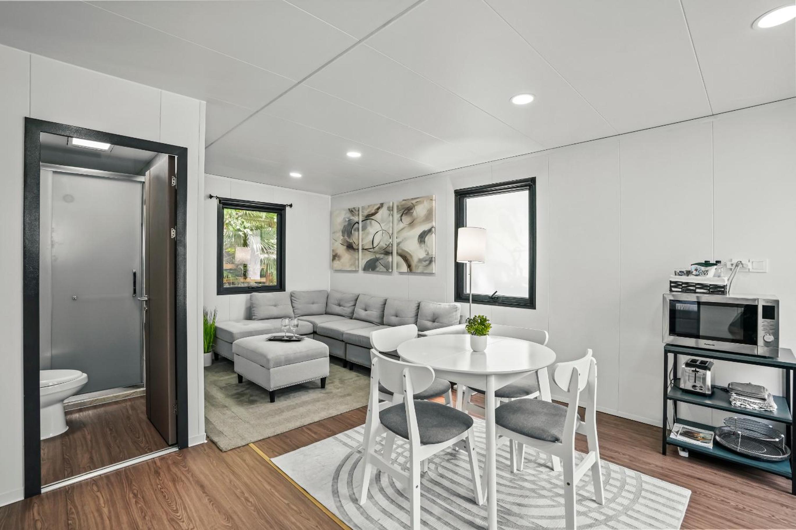 Tiny Homes in the Heart of Fort Lauderdale view 3