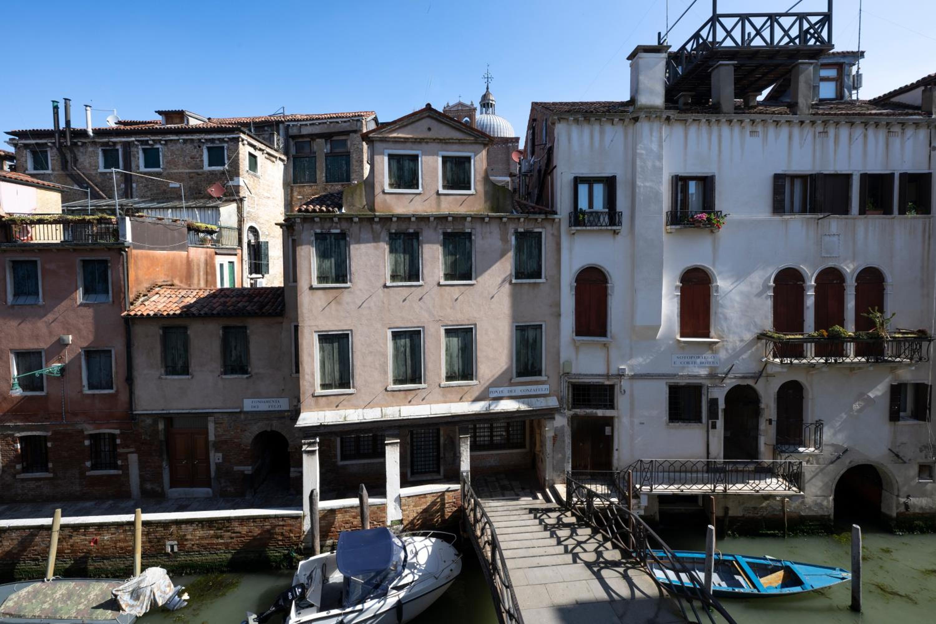 Savoia e jolanda Apartments