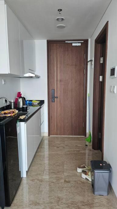 Southgate Apartment, Sebelah Aeon Mall TB view 3