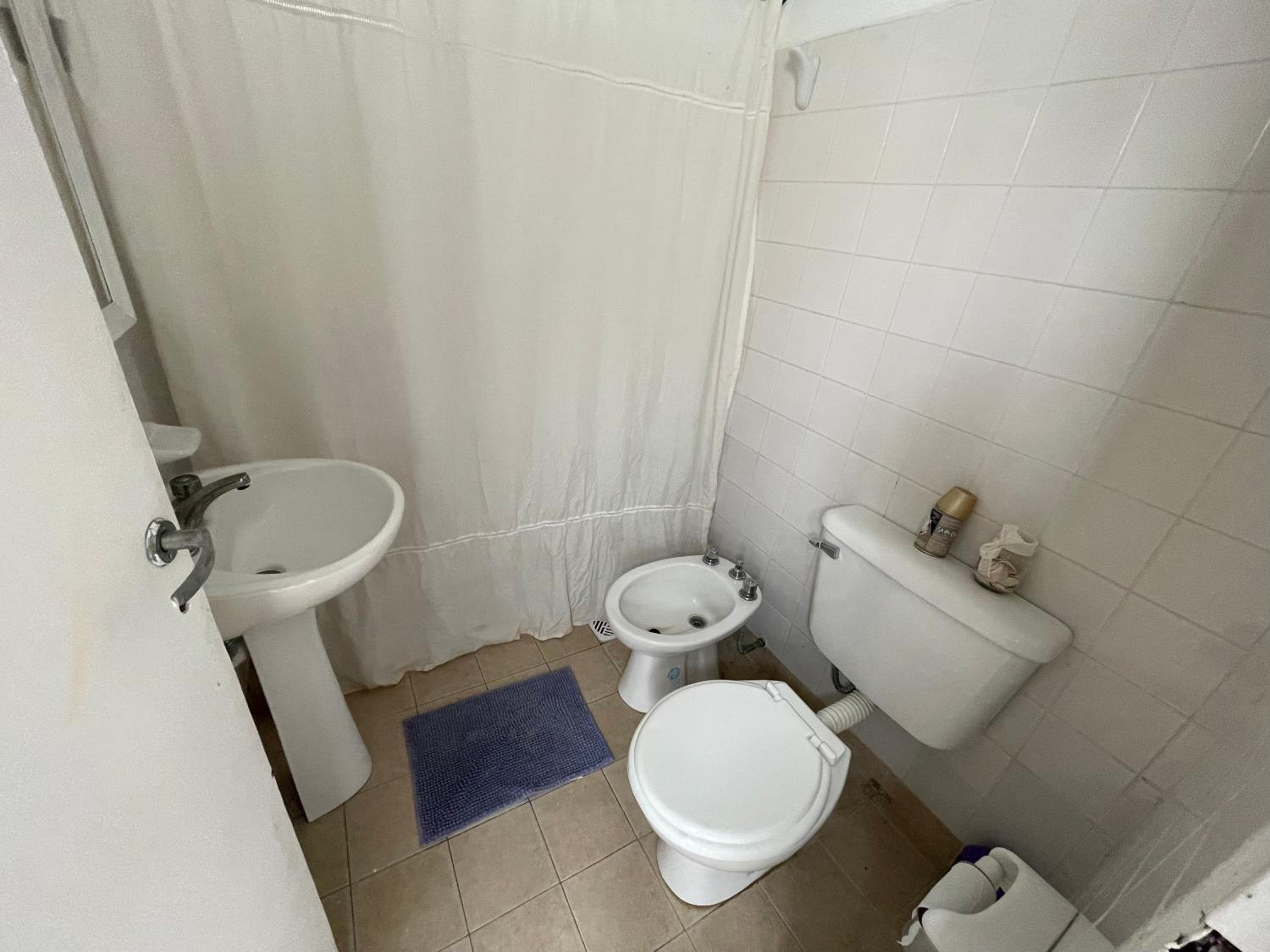 Casa con Piscina Semi Céntrica