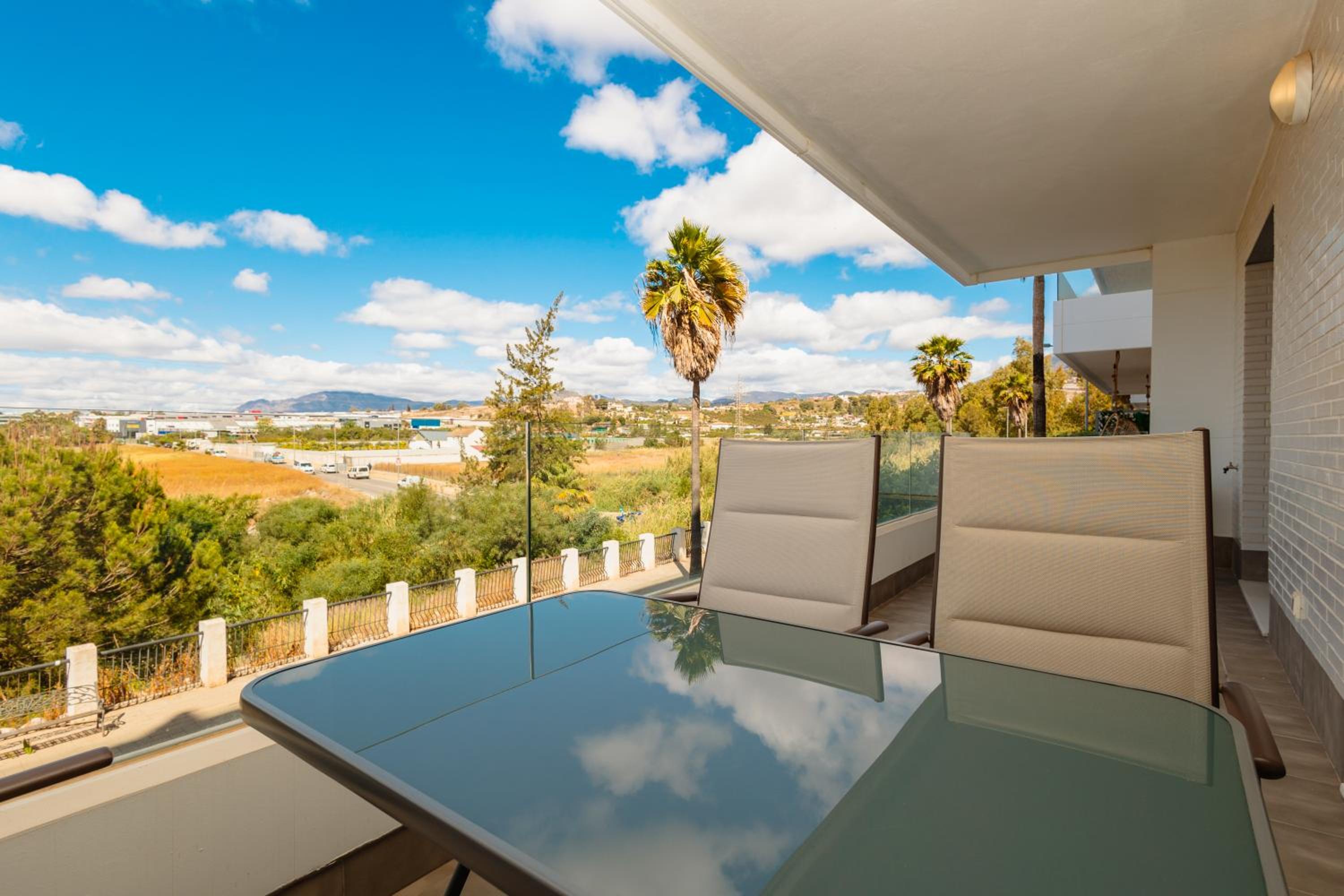 Contemporary 2 bedroom apartment in Nueva Andalucia
