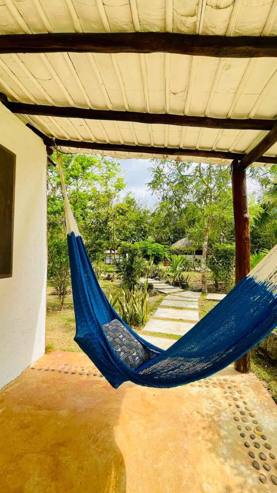 Eco-Cabañas YAAX BEJO Selva Maya