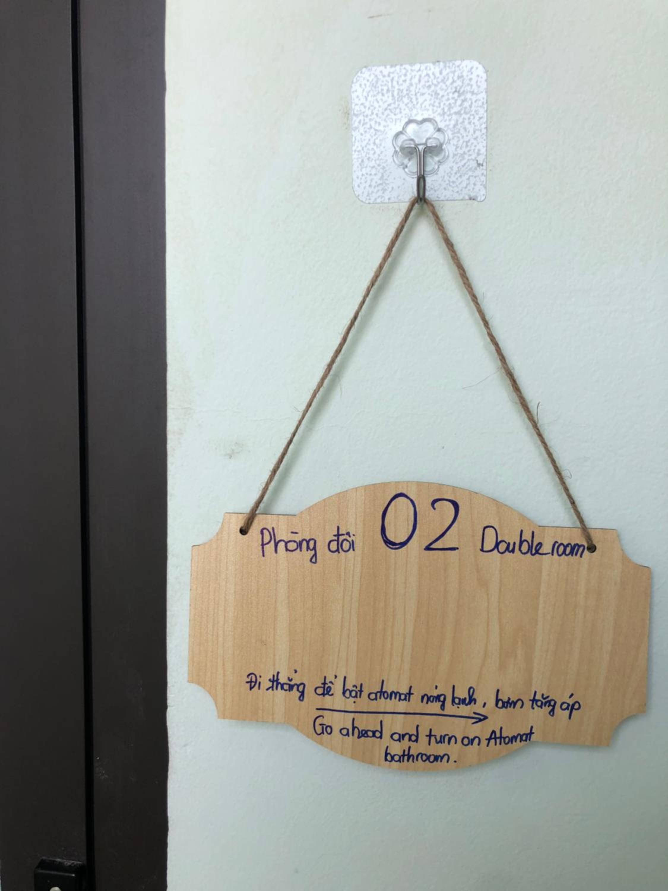 Bee Hostel